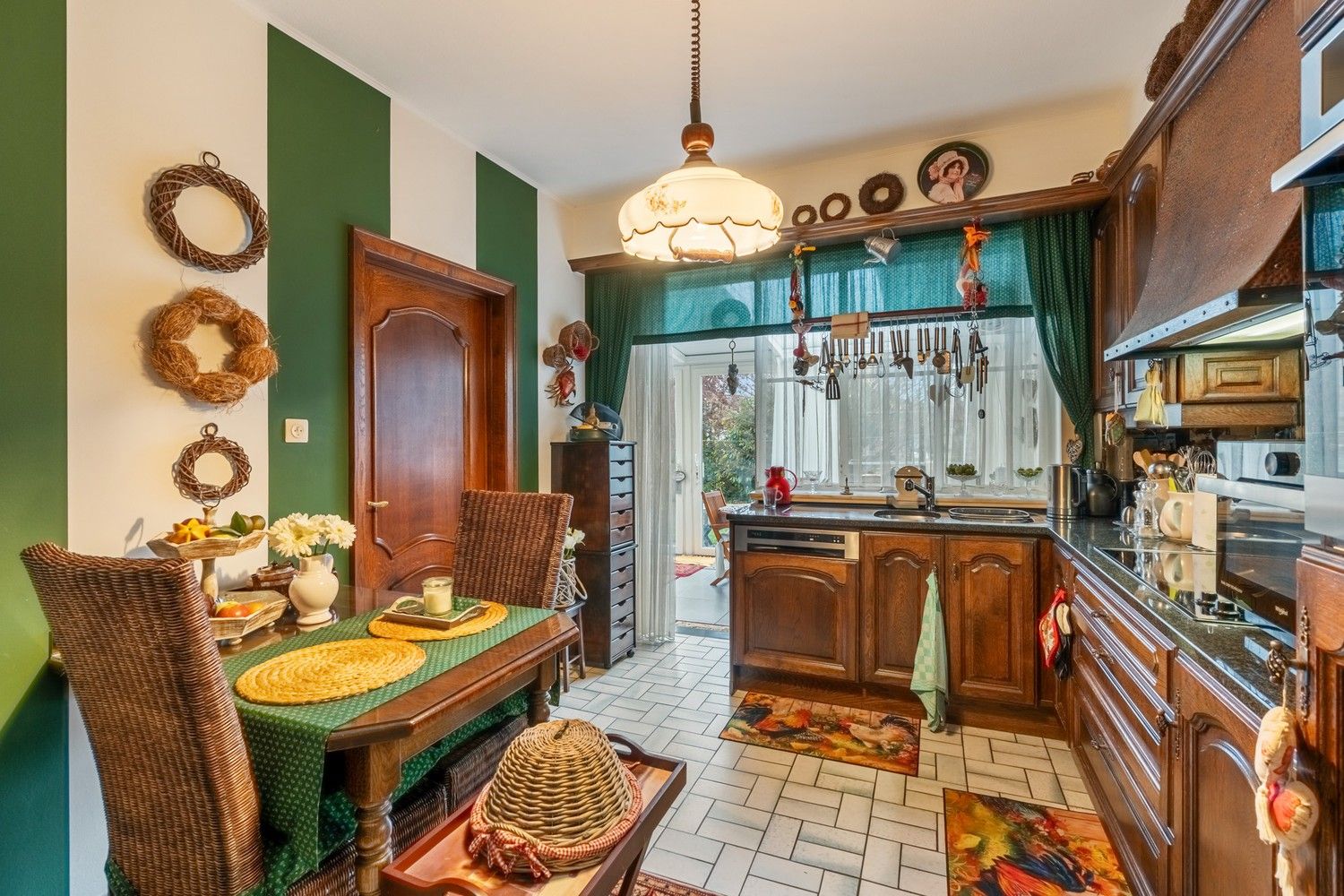 Gelijkvloerse woning met 3 slaapkamers, garage en westgerichte tuin in Tongeren-Borgloon foto 8