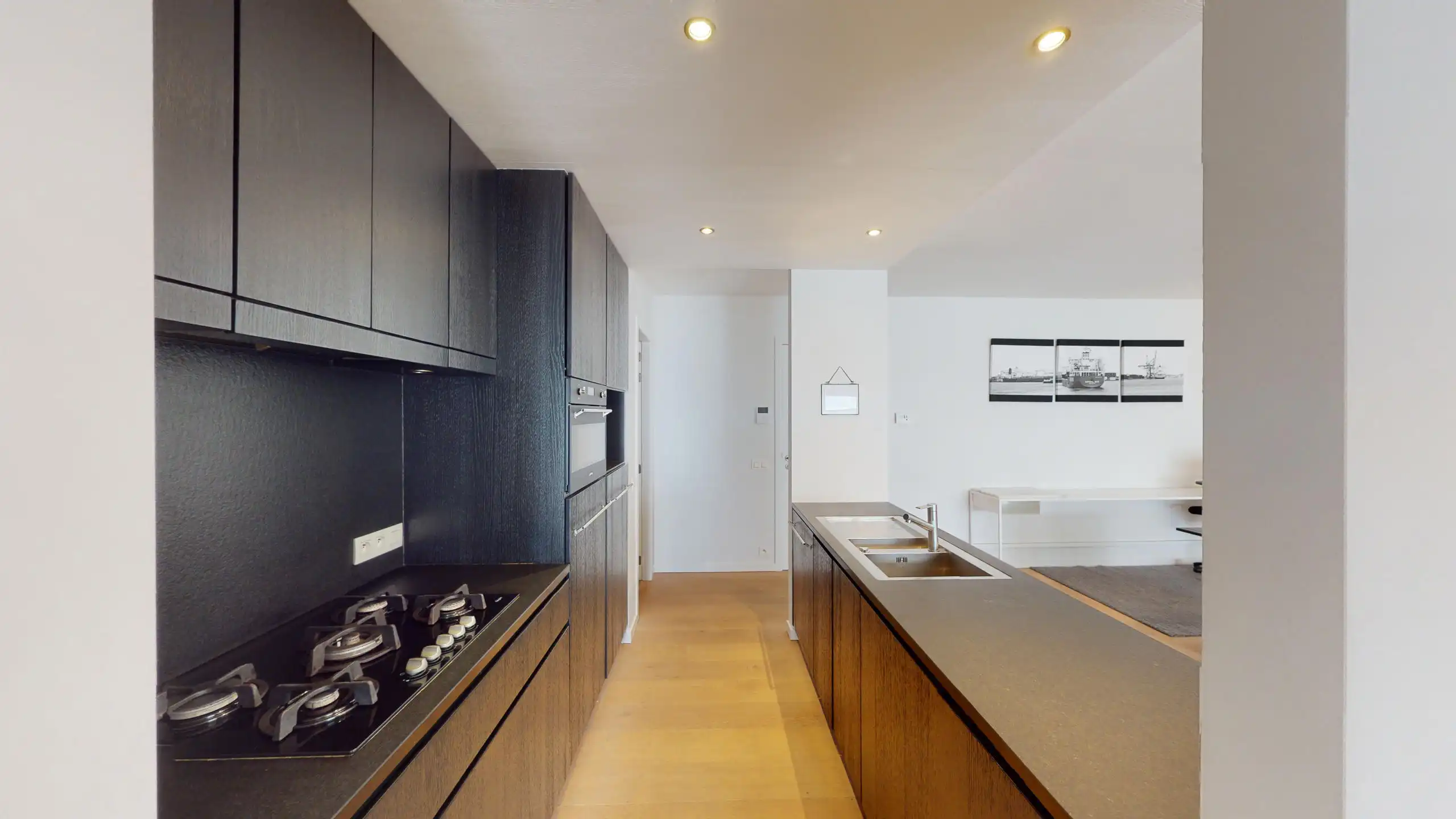 Gemeubeld één slaapkamer appartement op het Zuid. foto 3