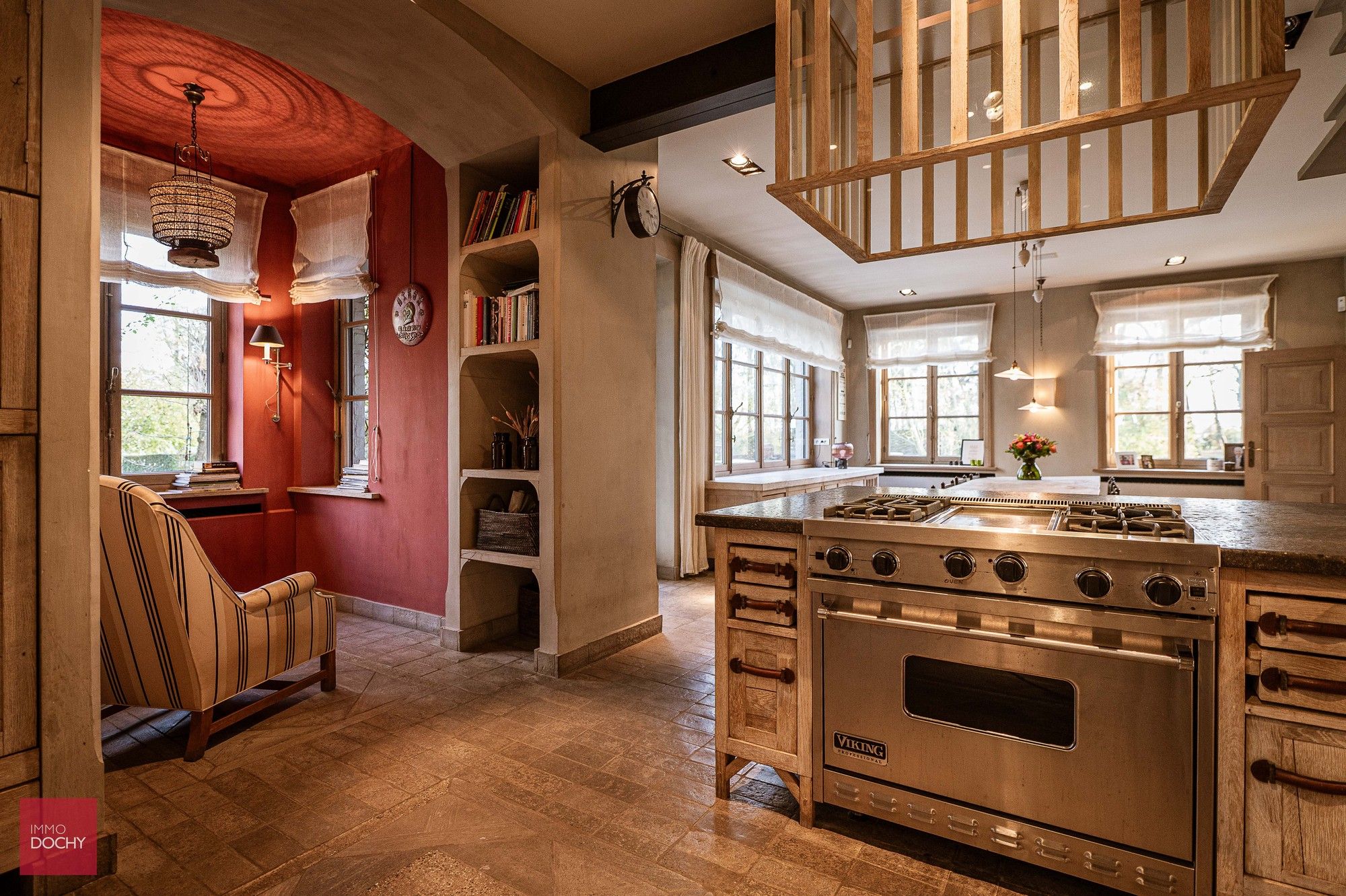 Instapklaar villa-landhuis in landelijke omgeving (arch. Lionel Jadot) foto 9