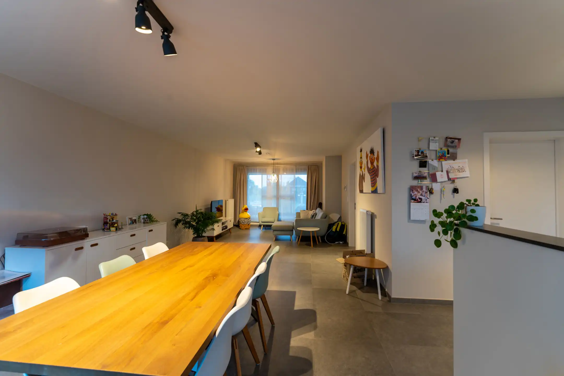 App met 2 slpk en garage foto 3