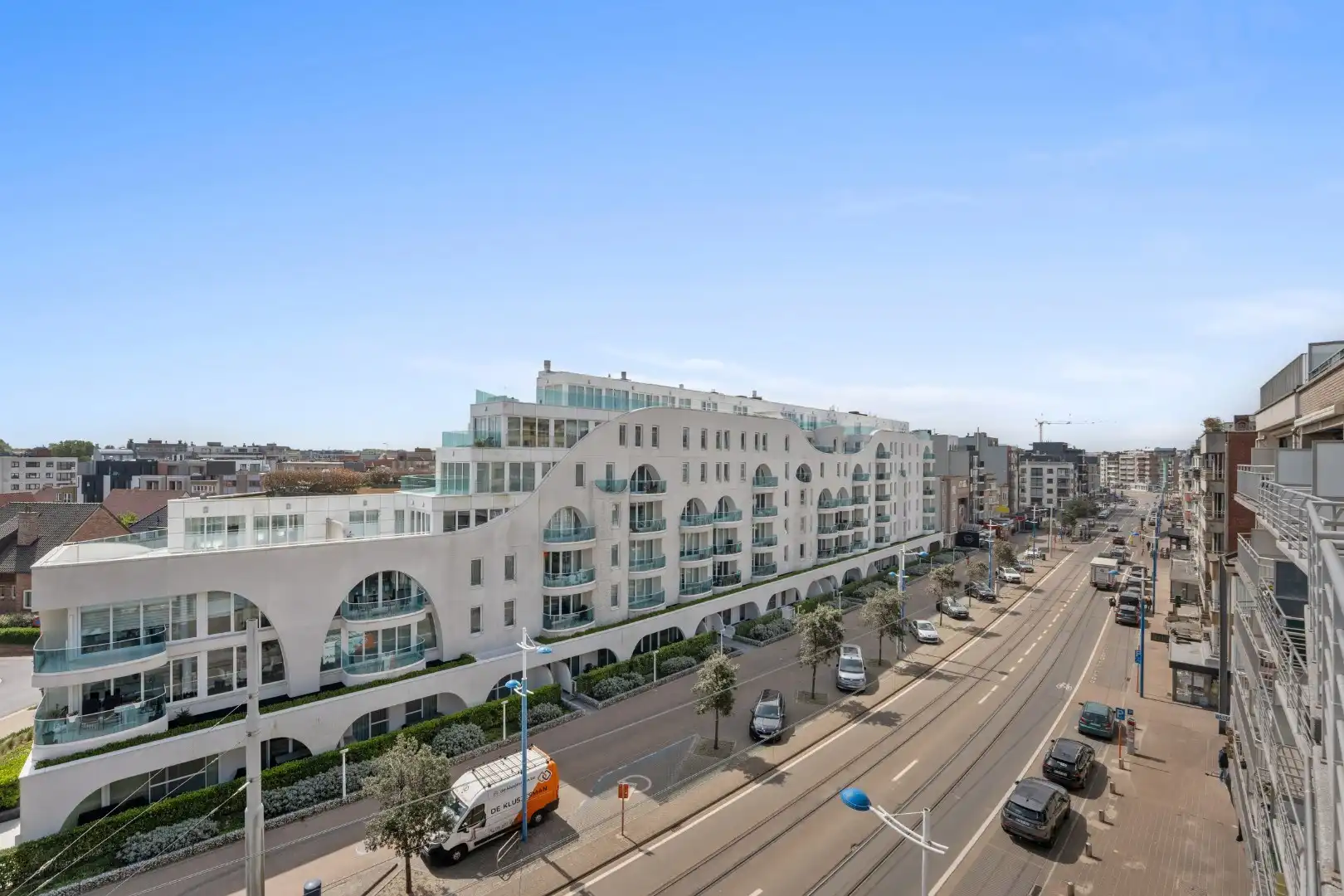 Prachtig en ruim 2 slaapkamerappartement te koop nabij de zeedijk foto 11