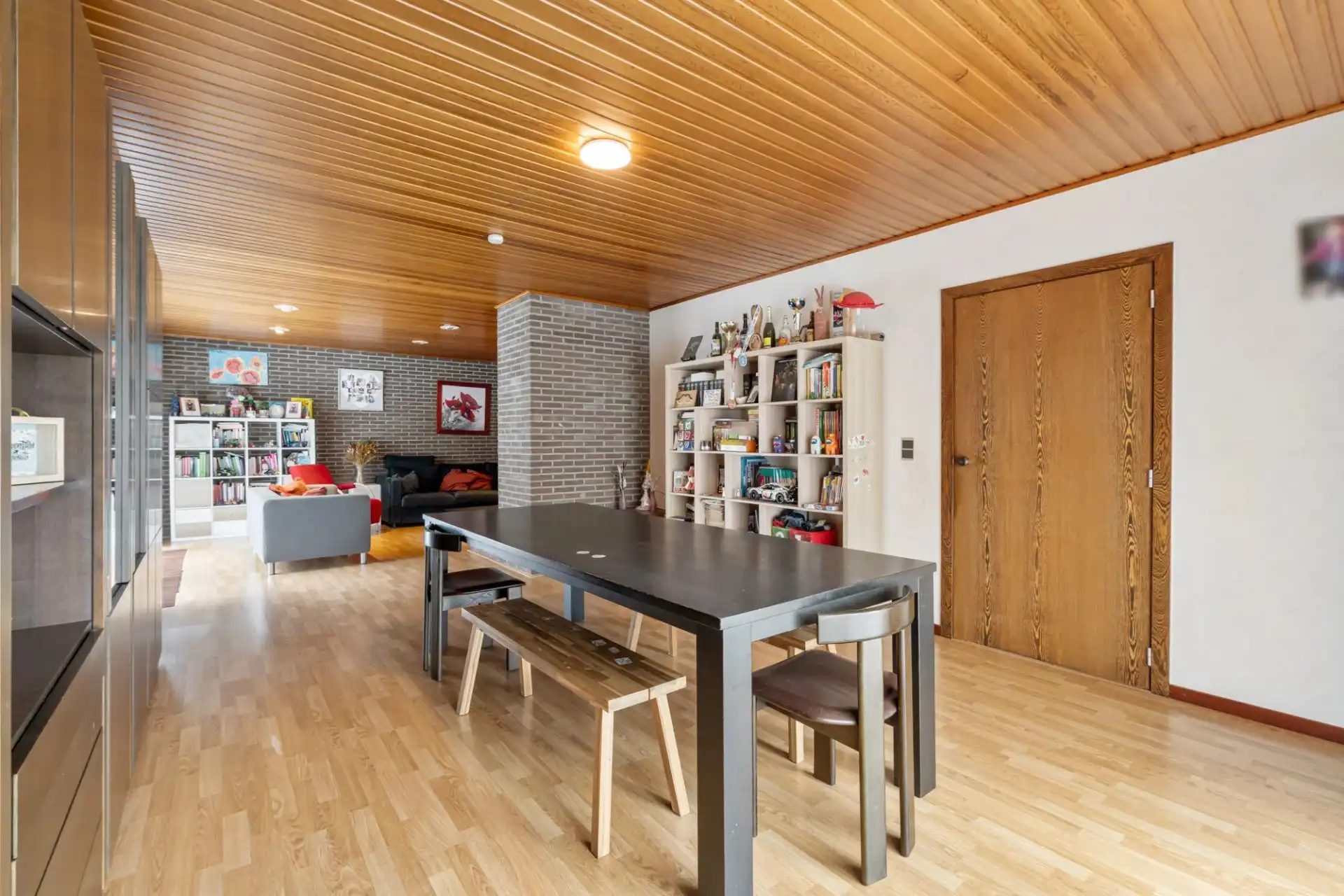 Ruime woning op een prachtig perceel te Koersel foto 5