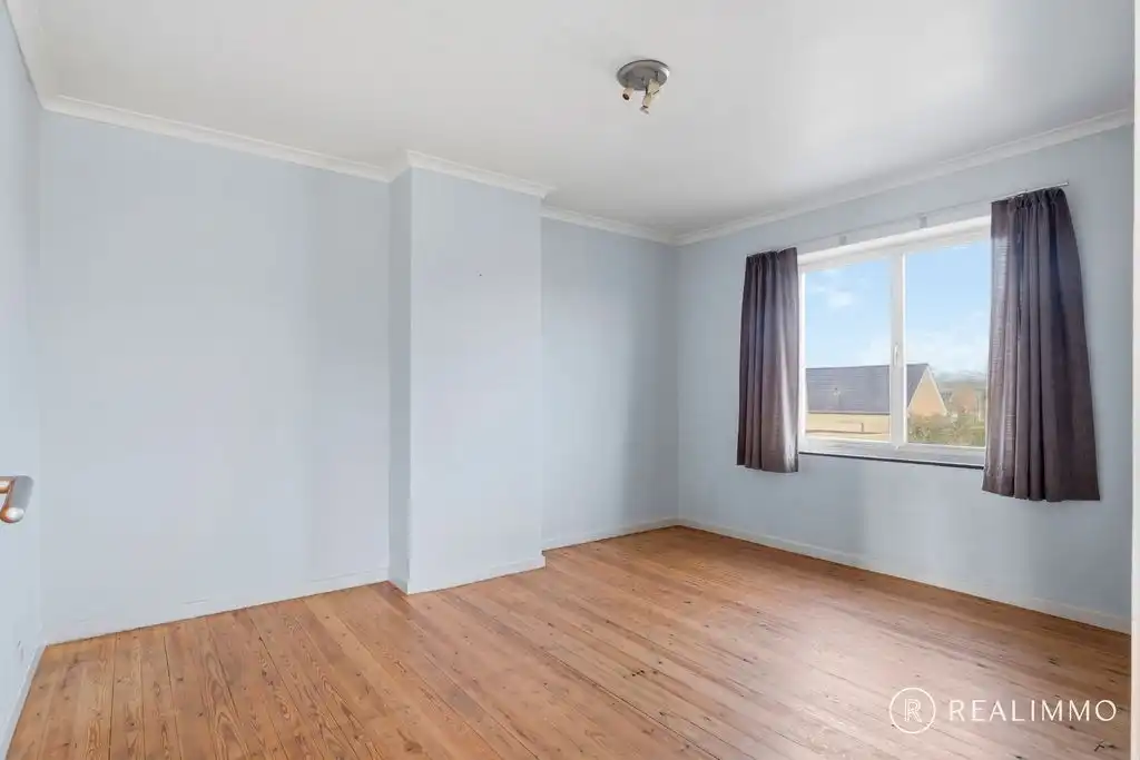 Ruime gezinswoning te Harelbeke foto 11