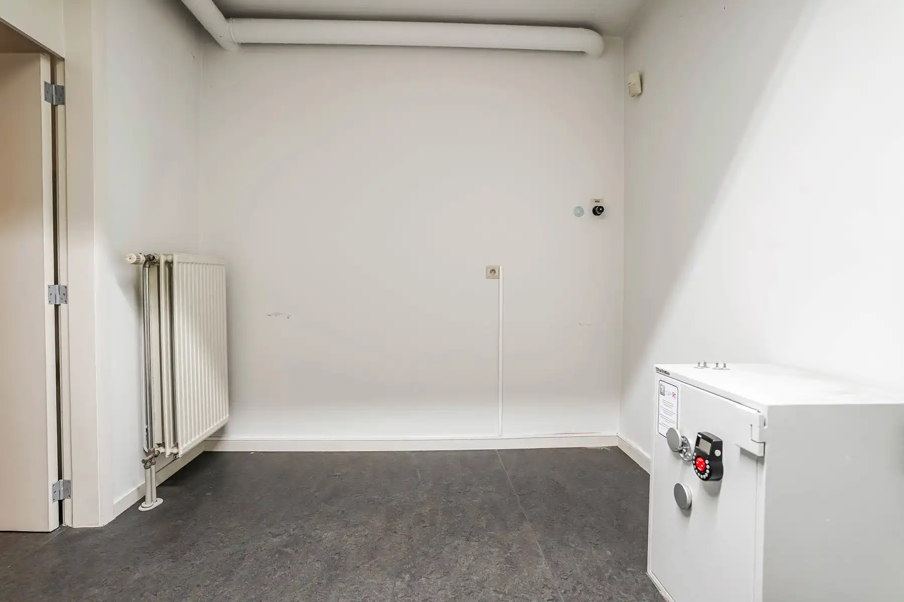 Commercieel gelijkvloers in het hart van Breendonk! foto 11