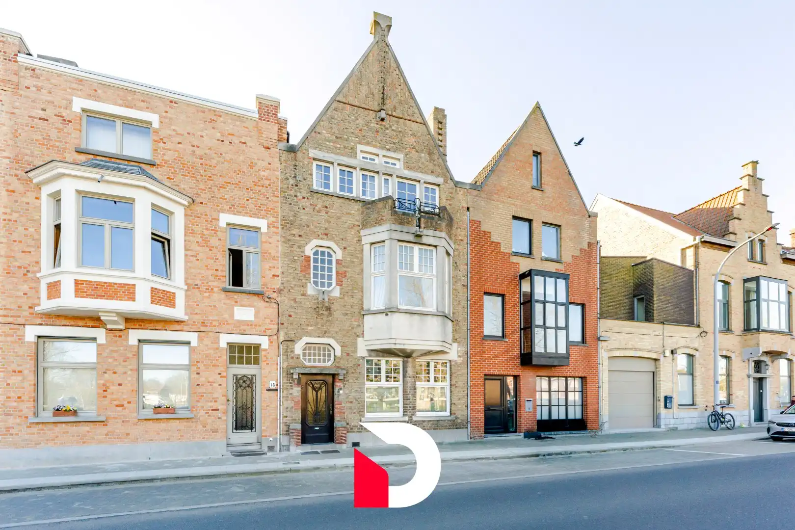 Karaktervol burgerhuis met 5 slk en riante tuin langs de Damse Vaart dichtbij centrum Brugge foto 32