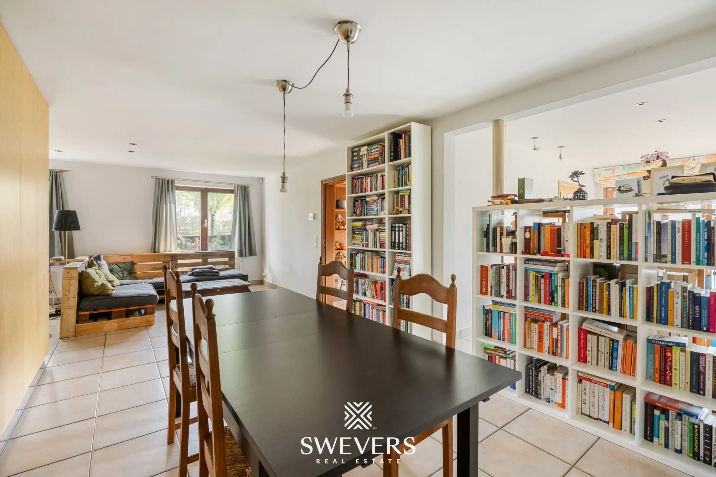 Ruime open bebouwing met 5 slaapkamers en grote tuin in Diepenbeek foto 6