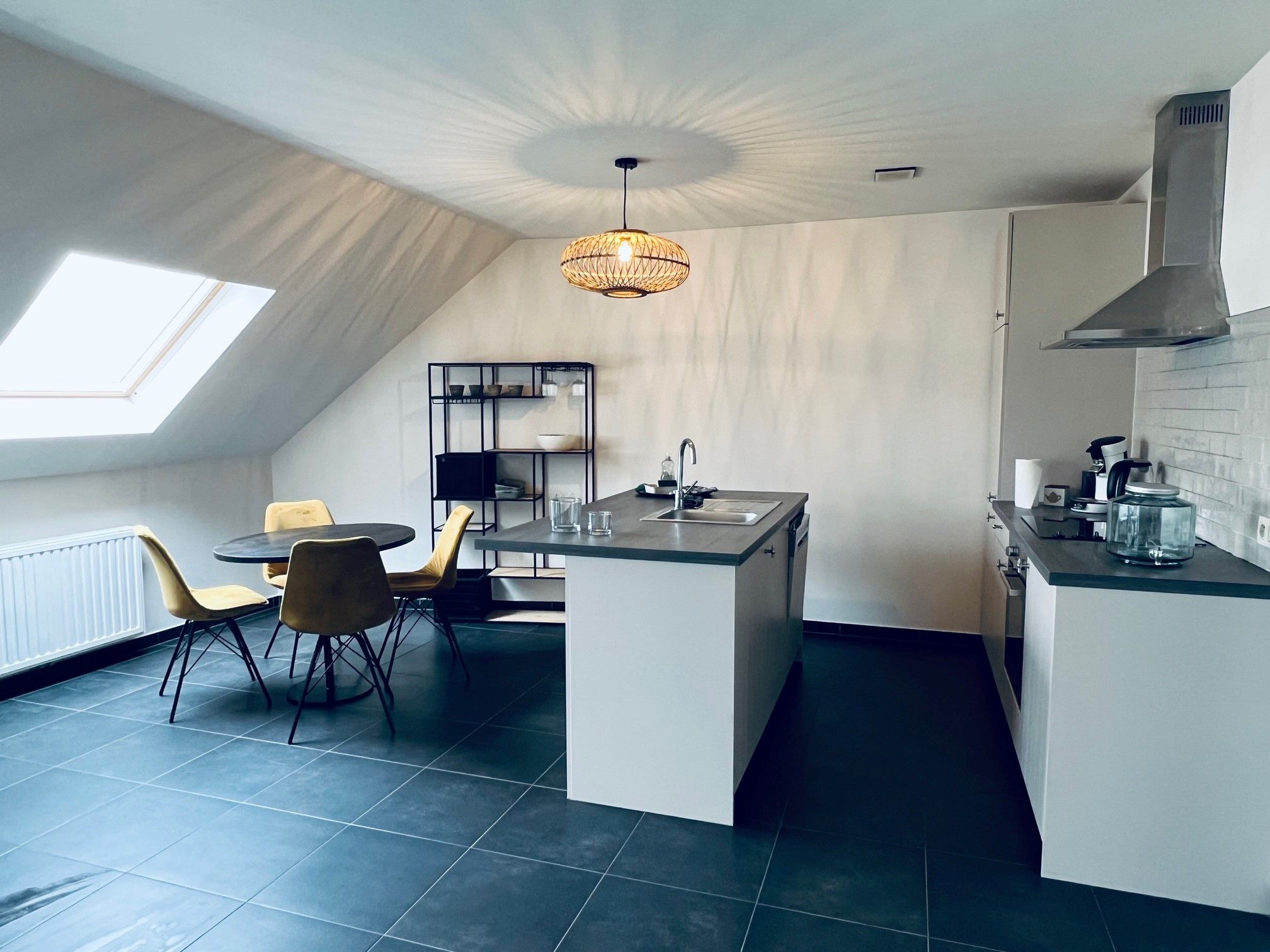 Prachtig tweeslaapkamer appartement van 85 m². Zuidgerichte living (39m²) met veel lichtinval. foto 10