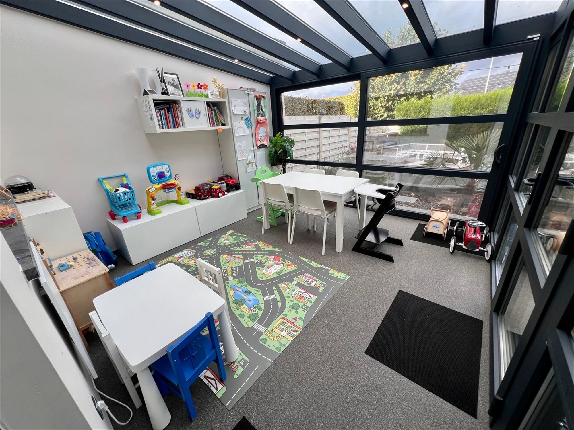 Ruime energiezuinige gezinswoning met 4 slaapkamers foto 16