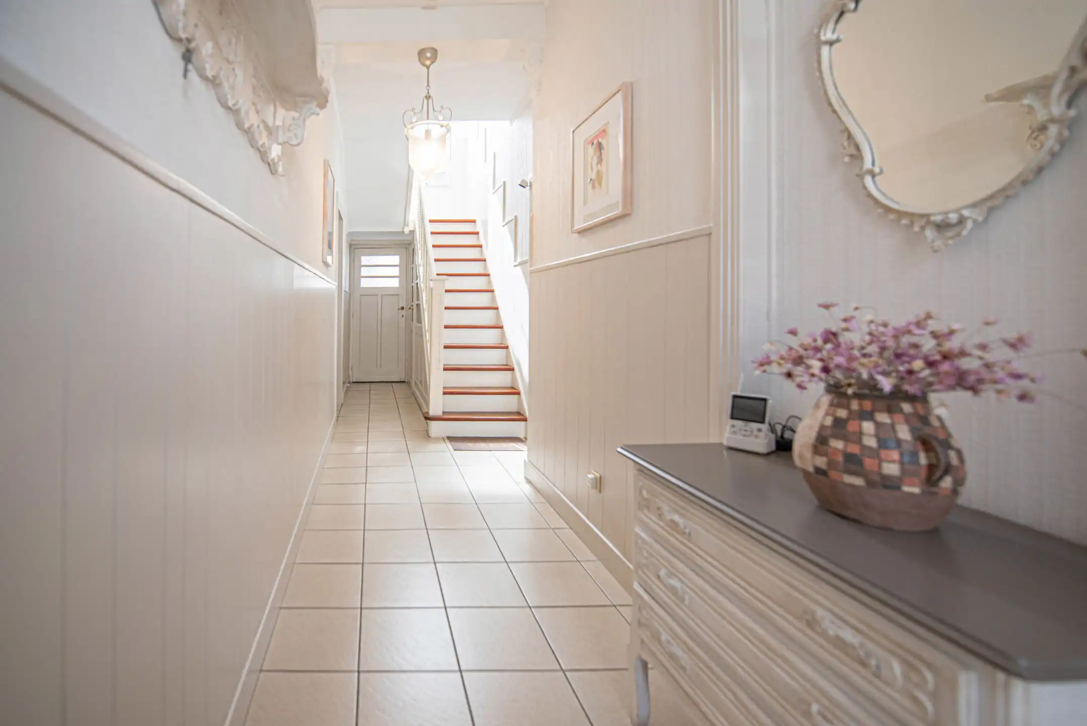 Karaktervolle woning met prachtige koer te Zussen foto 11