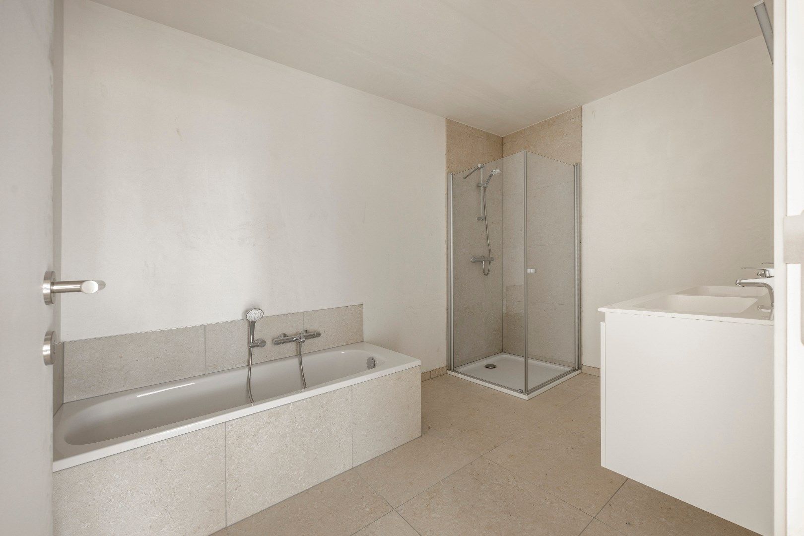 Moderne nieuwbouwwoning met 3 slaapkamers, tuin, terras en inpandige garage in Avelgem. foto 12