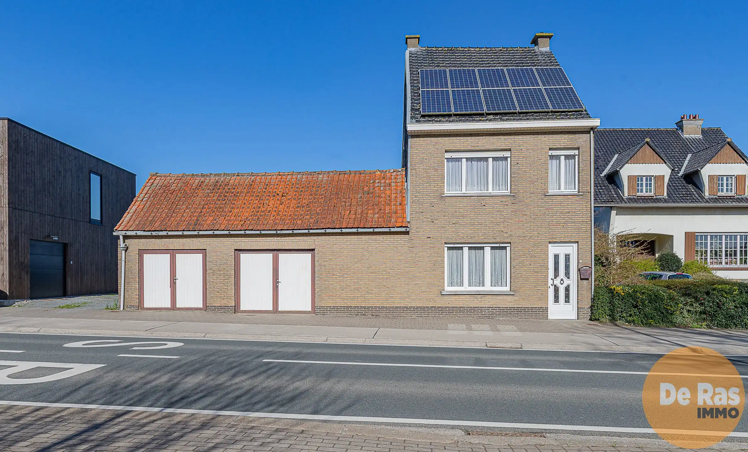 Hoofdfoto van de publicatie: ZWALM - Goed onderhouden woning op mooi perceel van 1660 m²