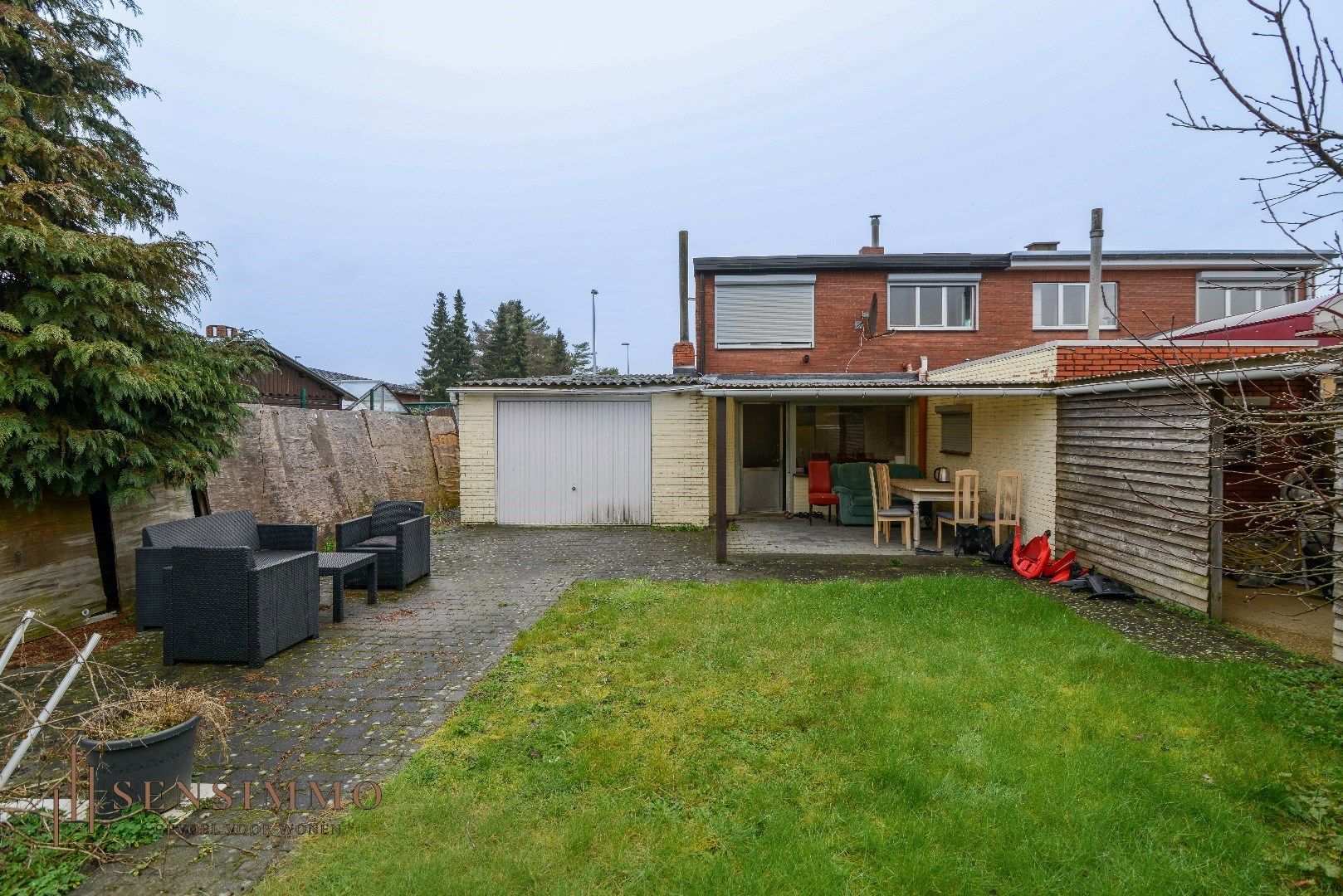 Ruime eengezinswoning met 4 slaapkamers op charmant perceel foto 19