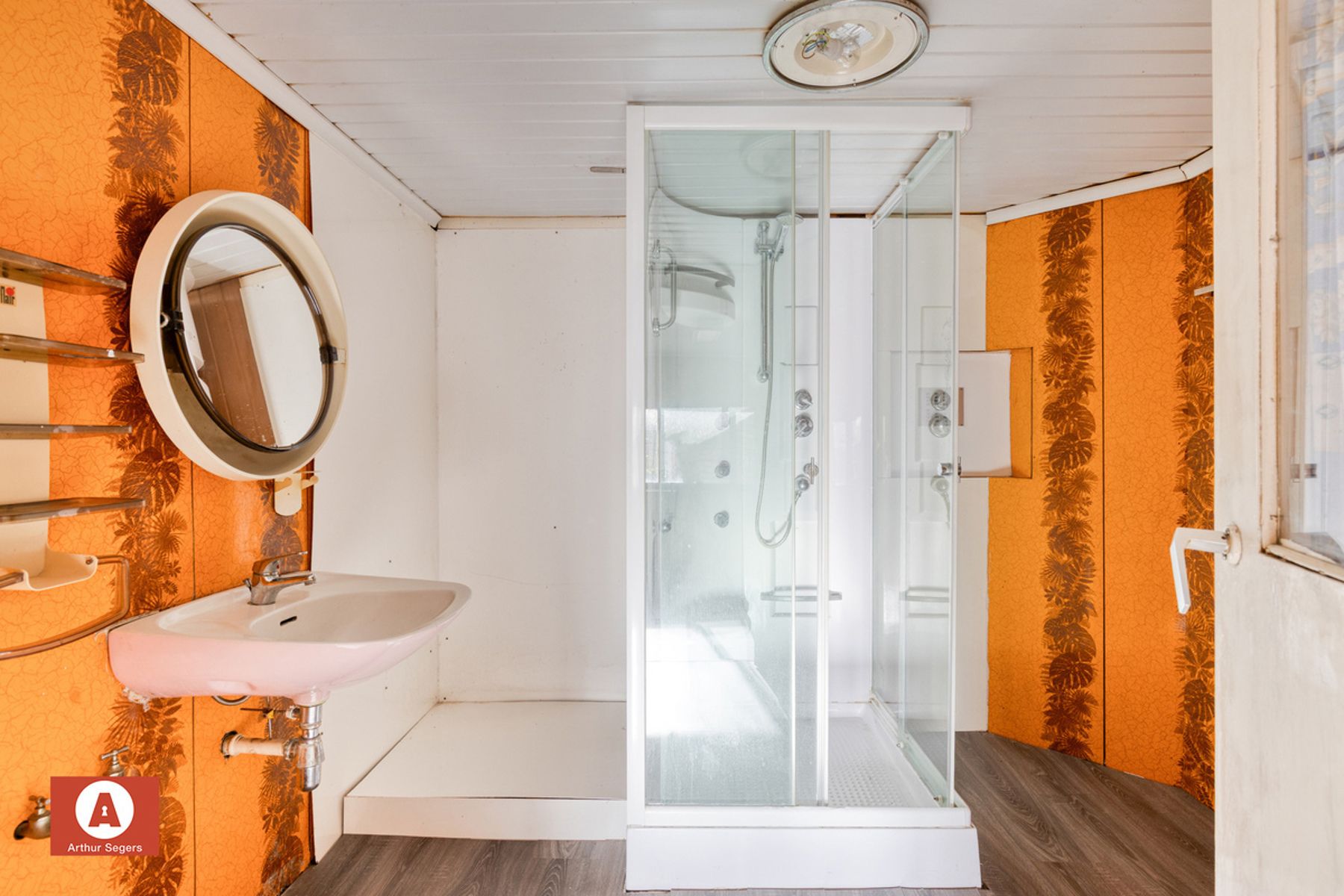 Landelijk gelegen renovatieproject op zuidgericht perceel foto 12