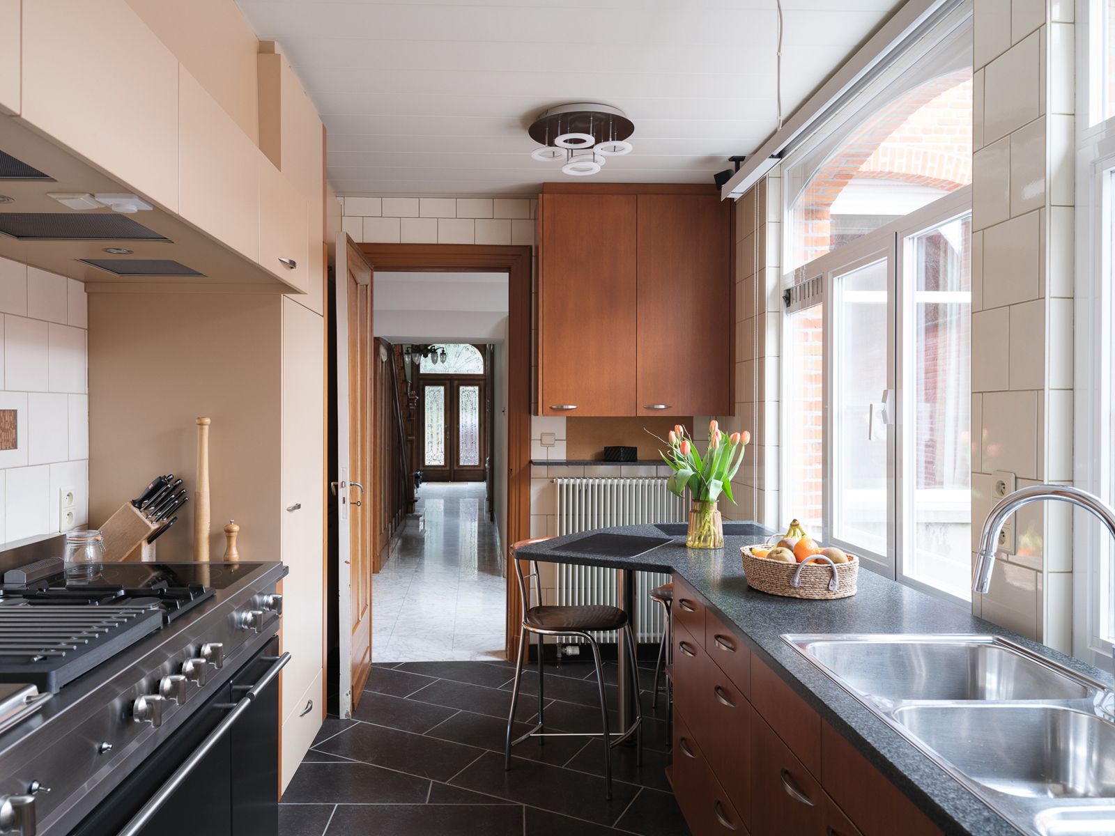 Charmante burgerwoning, waar grandeur en warmte samenkomen! foto 12