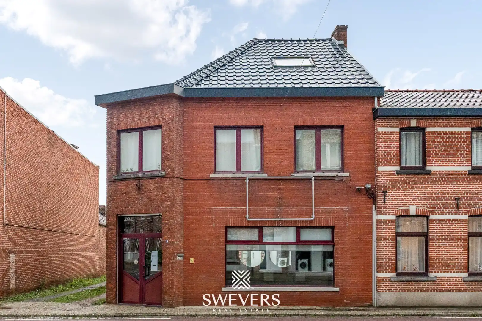 Opbrengsteigendom (316 m²) met toekomstvisie in hartje Koersel foto 2