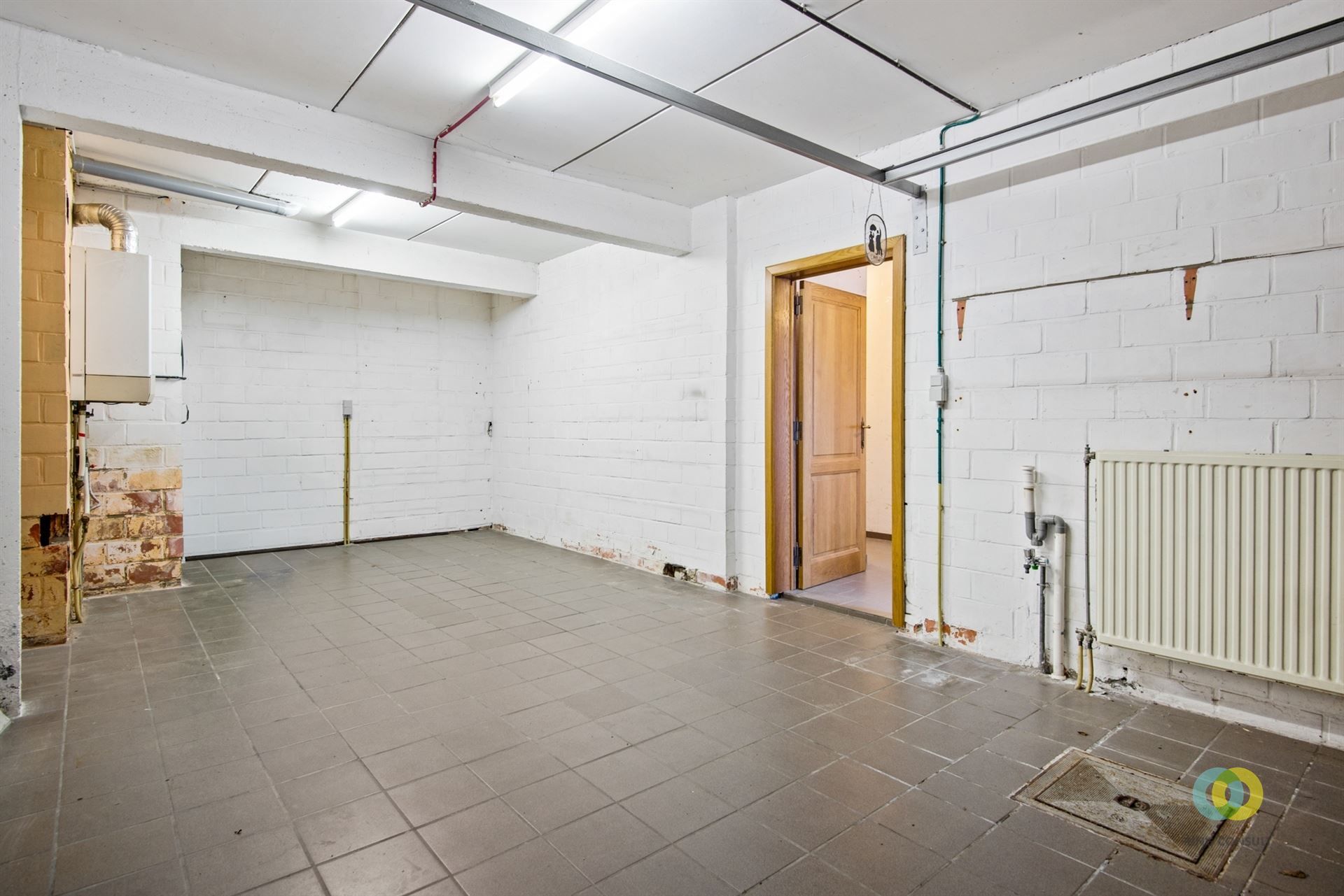 Zeer ruim appartement in klein gebouw foto 11