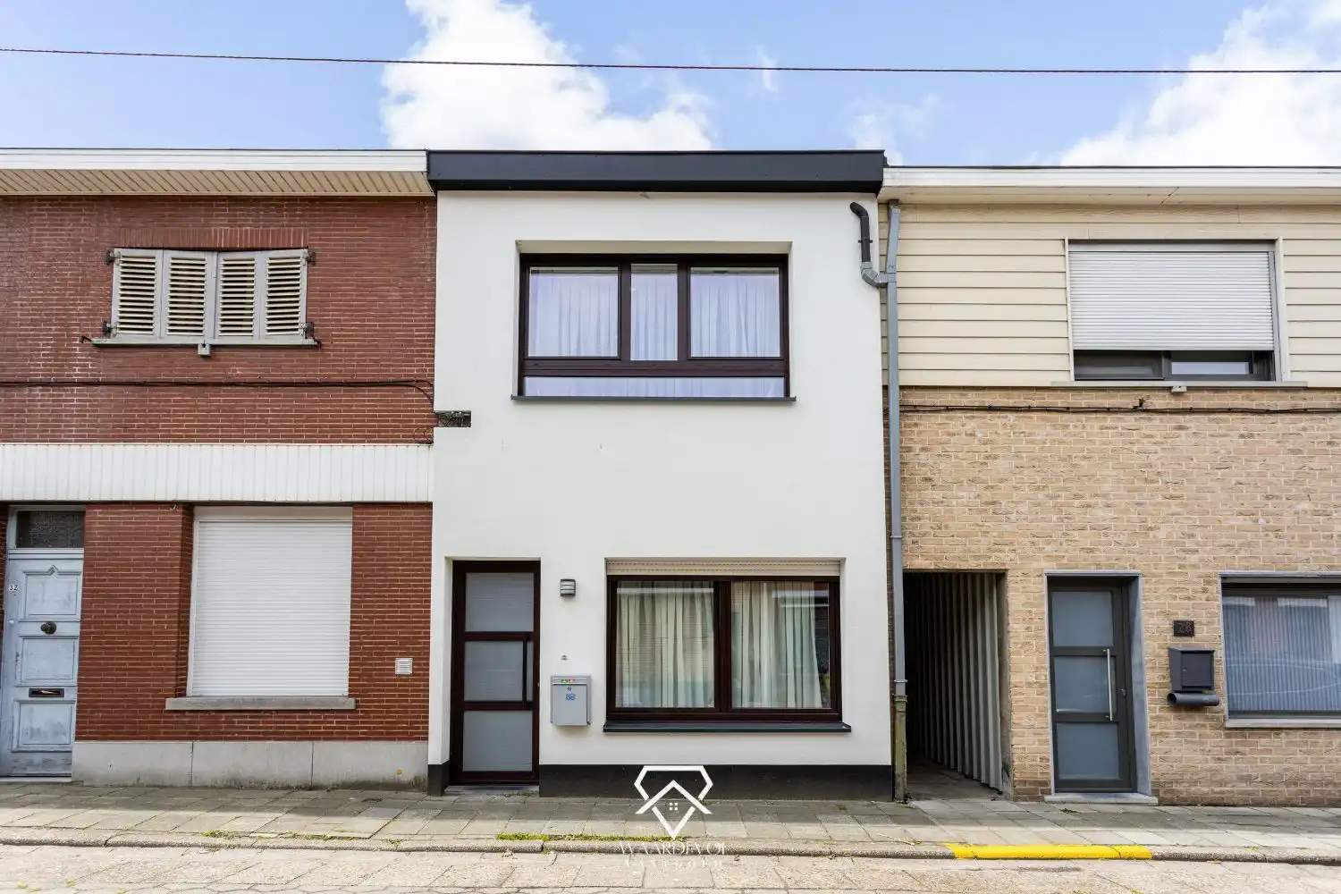 Energiezuinige woning met 3 slaapkamers en zonnige tuin in Wetteren foto {{pictureIndex}}