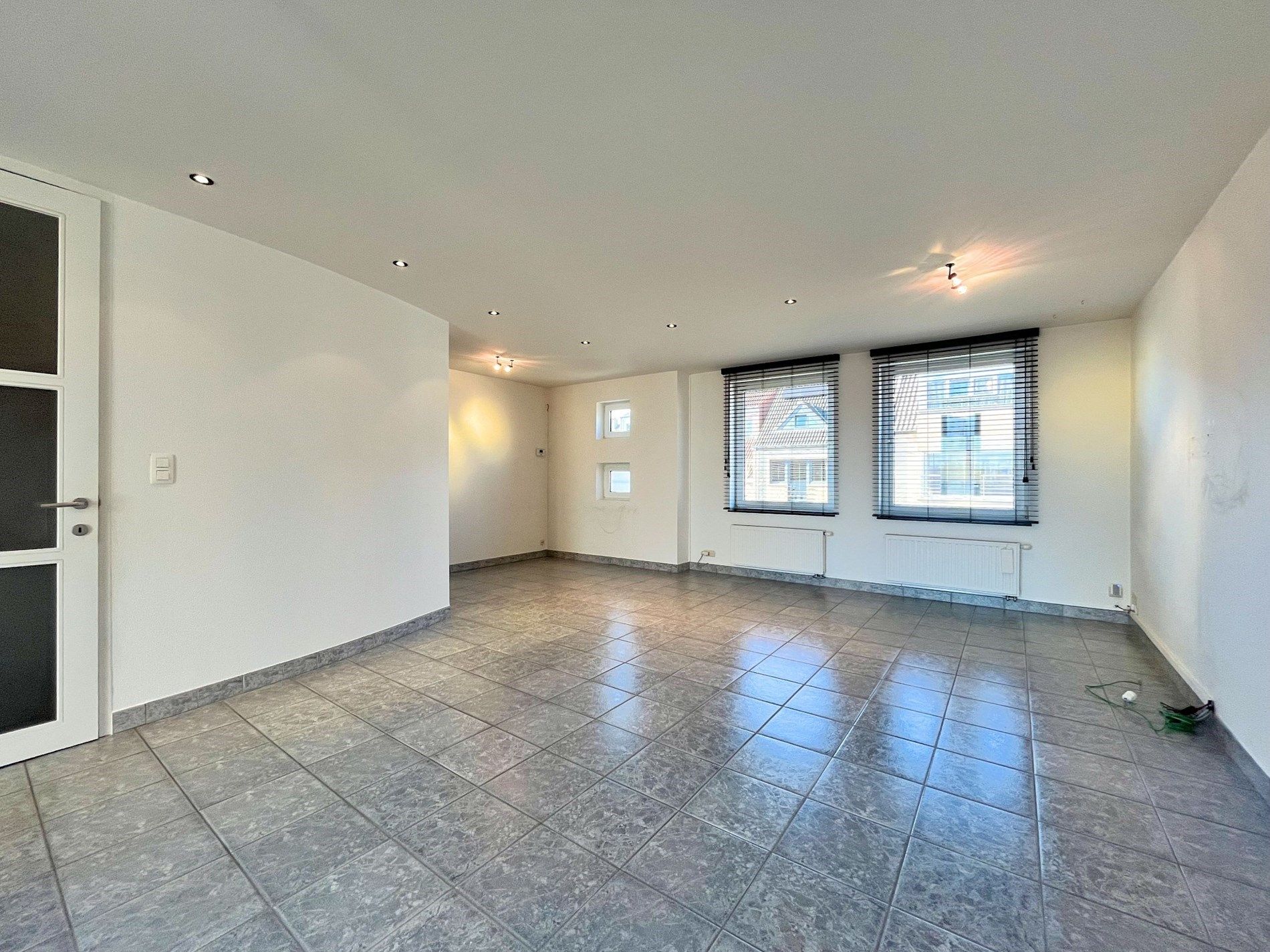 Leuke bel-étage woning met garage te Knokke foto 8