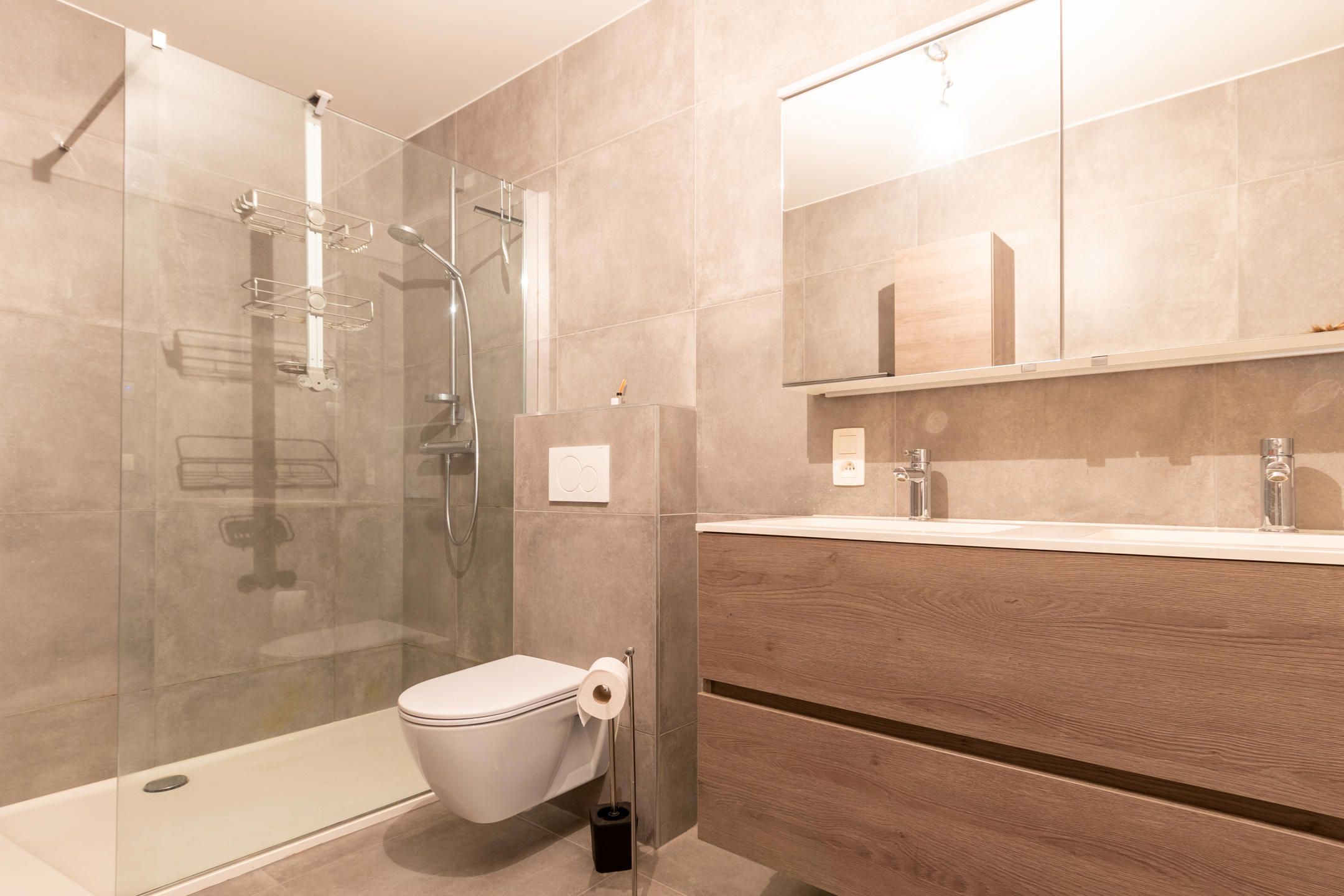 Trendy gelijkvloers appartement! foto 11