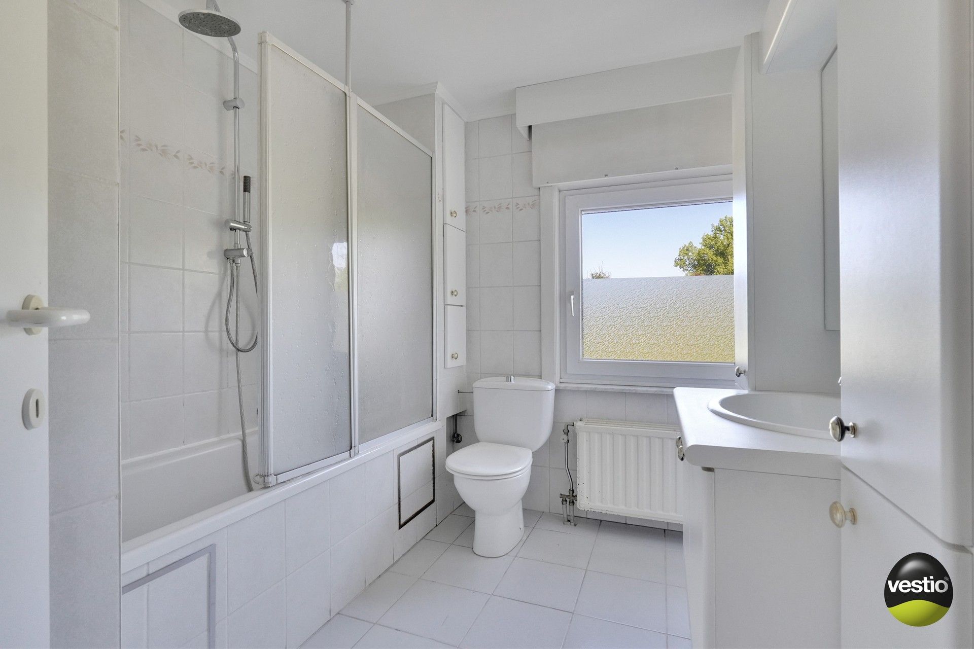 DEGELIJKE WONING MET WEILANDEN OP 1,7 HECTARE foto 34