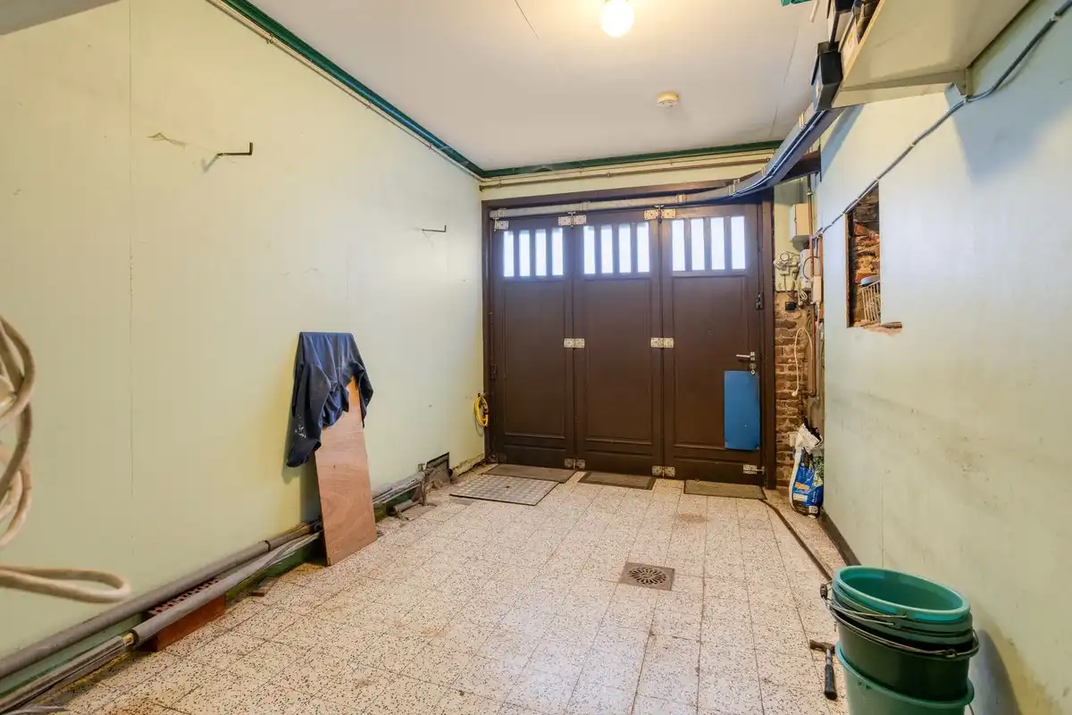 Te renoveren, ruime woning op 427 m2! foto 11