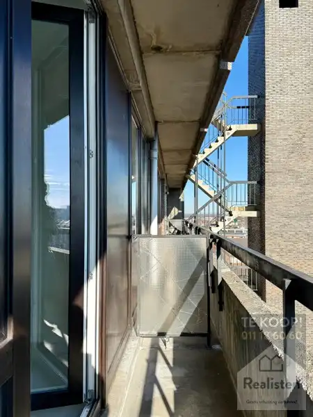 Totaal vernieuwd 2 slaapkamerappartement in hartje Hasselt foto 13