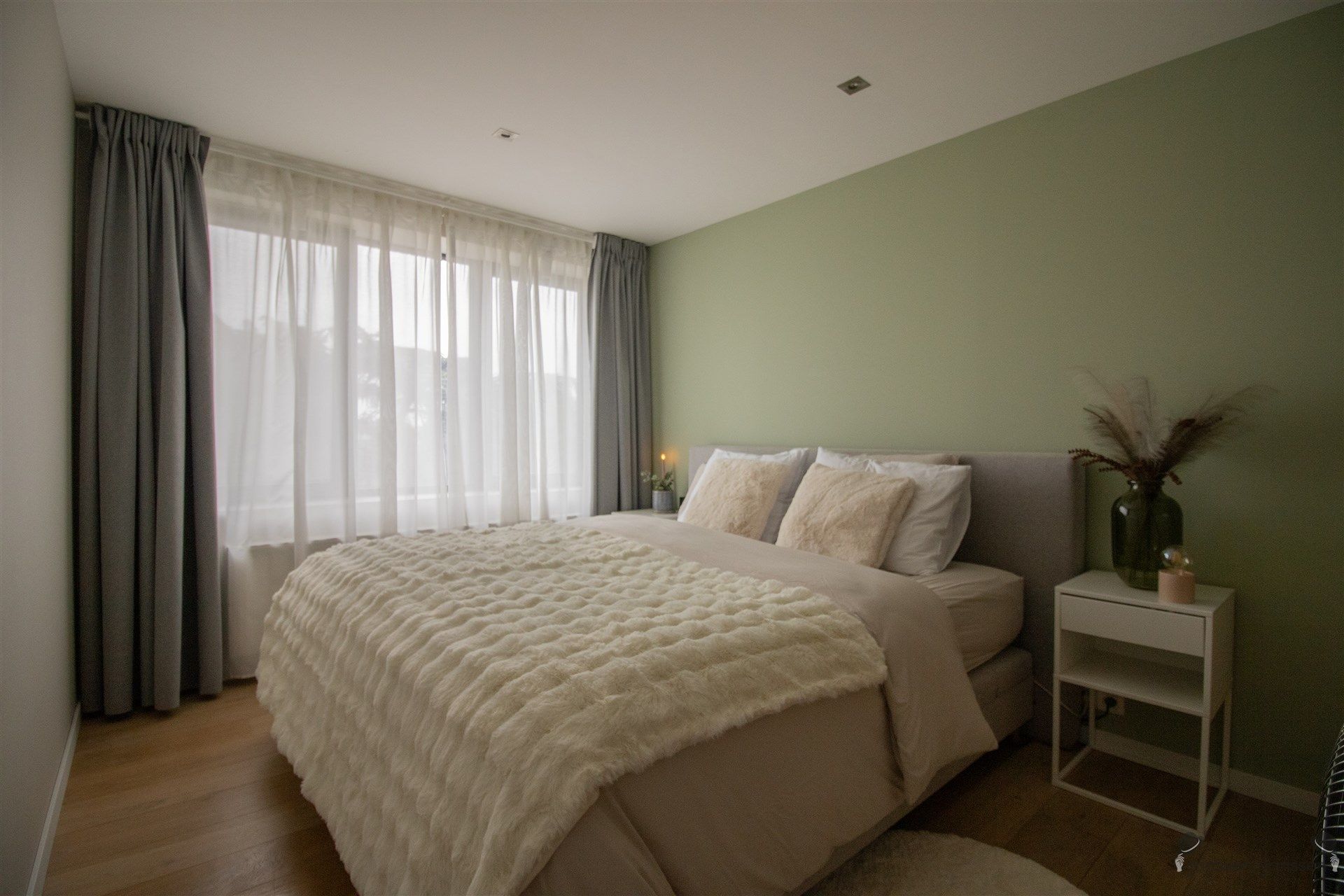 Gerenoveerde bel-étage met 3 slaapkamers op 165 m² foto 7