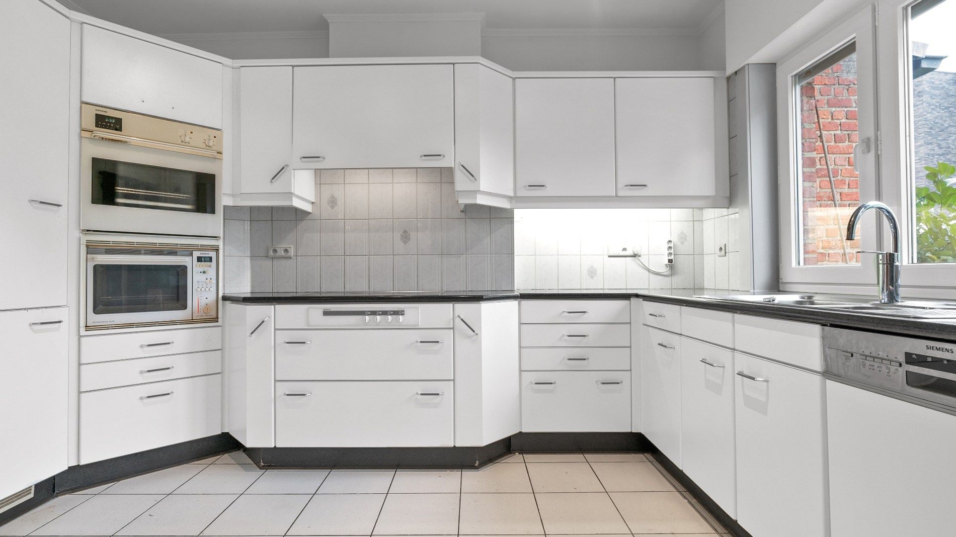 LINDEN centrum - grote woning + tuin foto 9