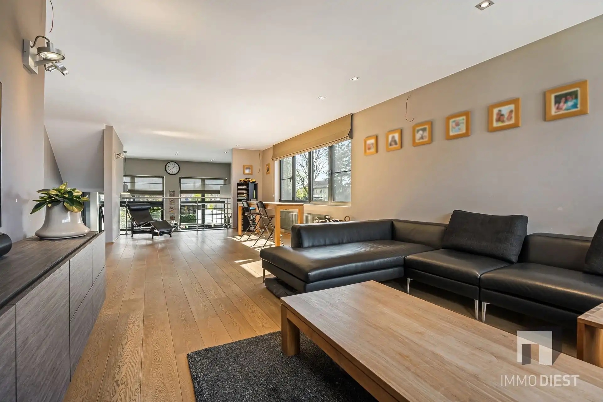 Bedrijfsgebouw én woning aan de stadsrand foto 11
