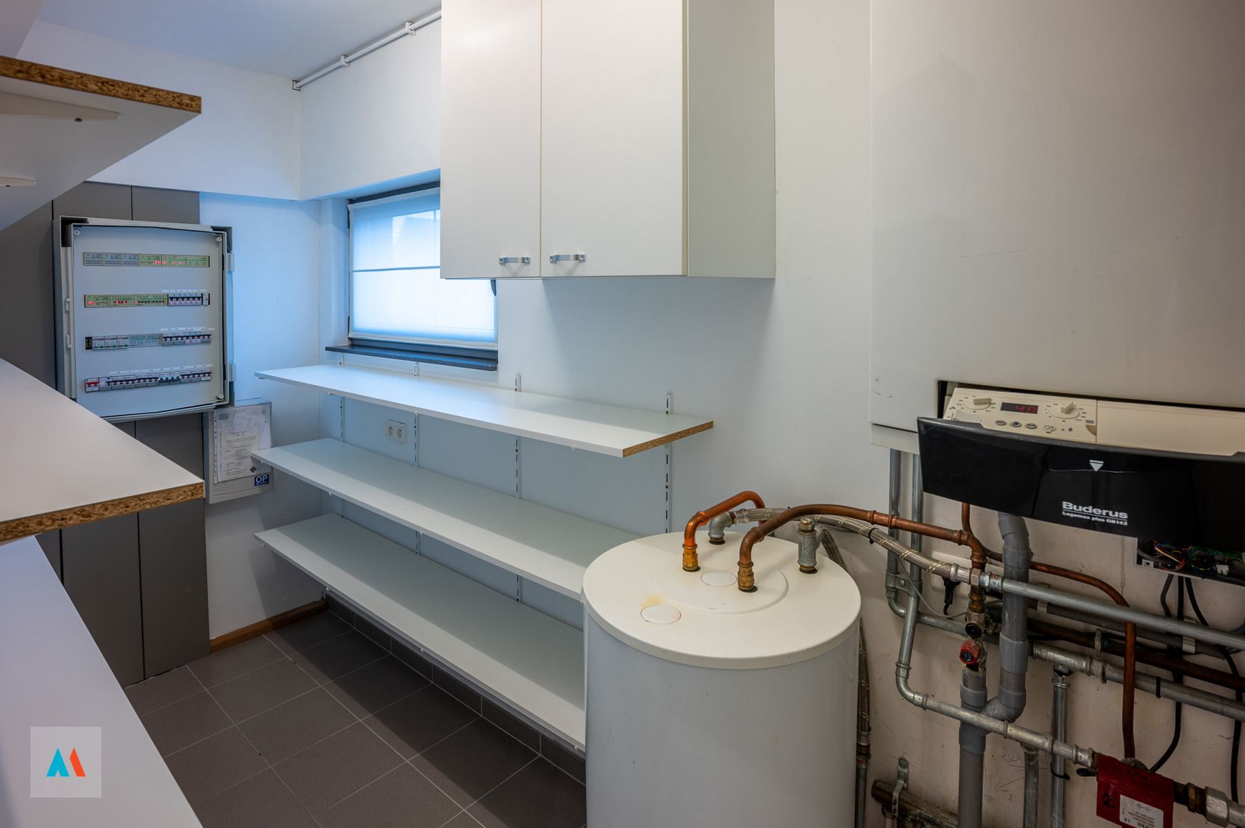 Eéngezinswoning met mooie, aangelegde tuin foto 26