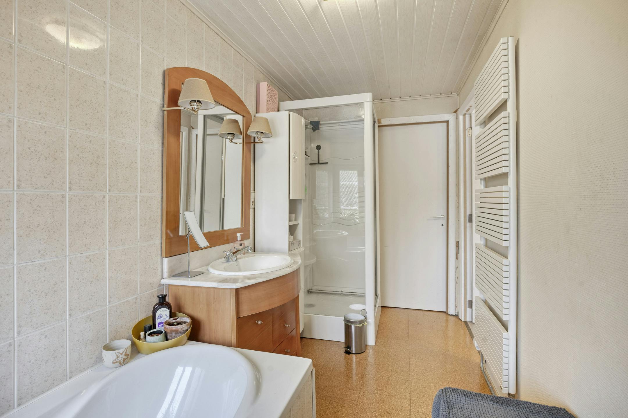 Charmante woning met potentieel te koop in Steenokkerzeel foto 12