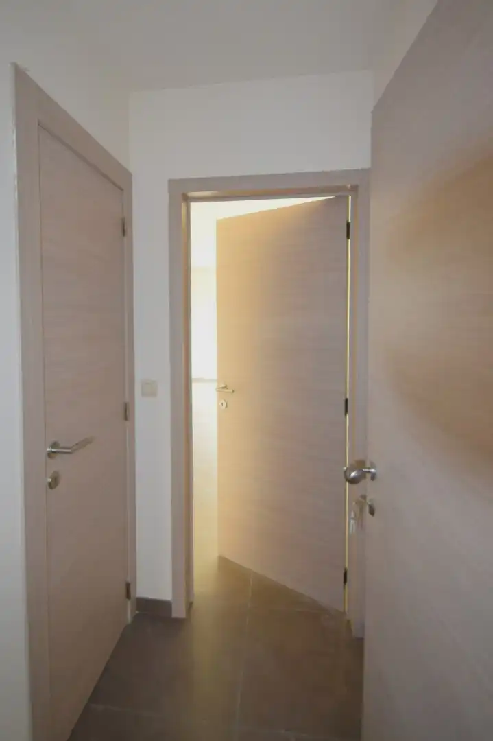 Recent appartement met 2 slaapkamers en garage in het centrum van Herzele foto 2