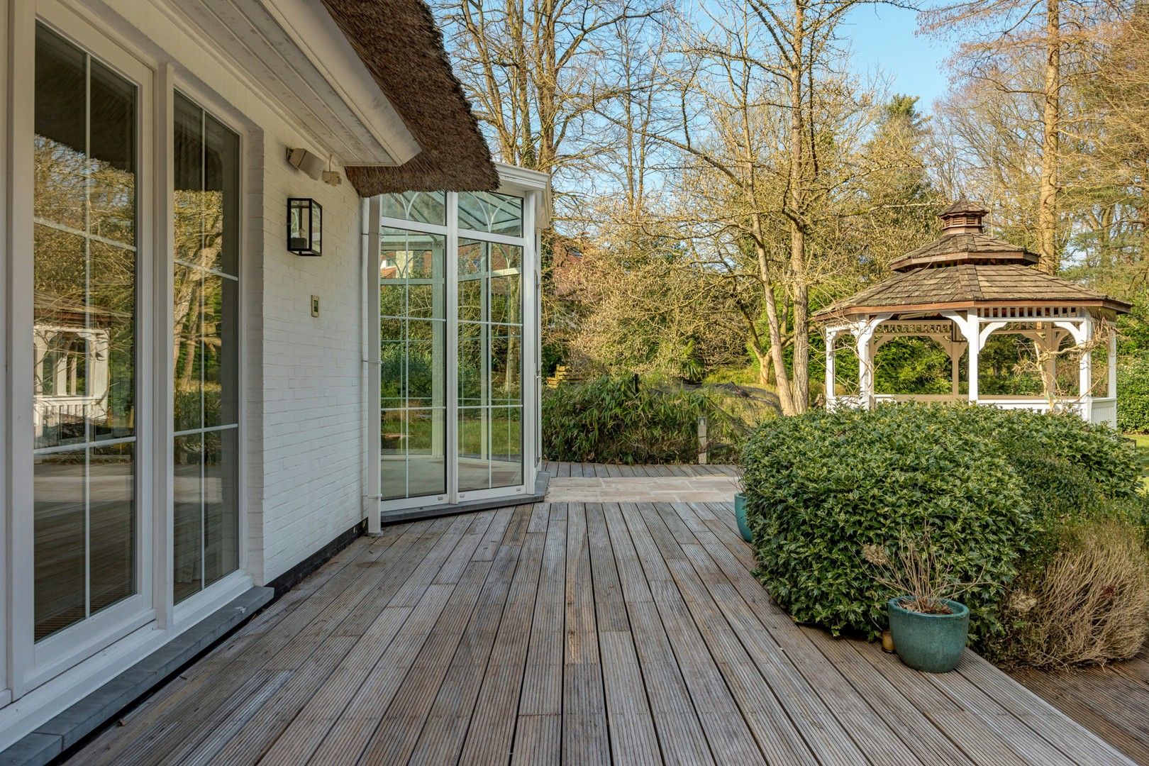 VILLA OP 3.750 m² foto 3