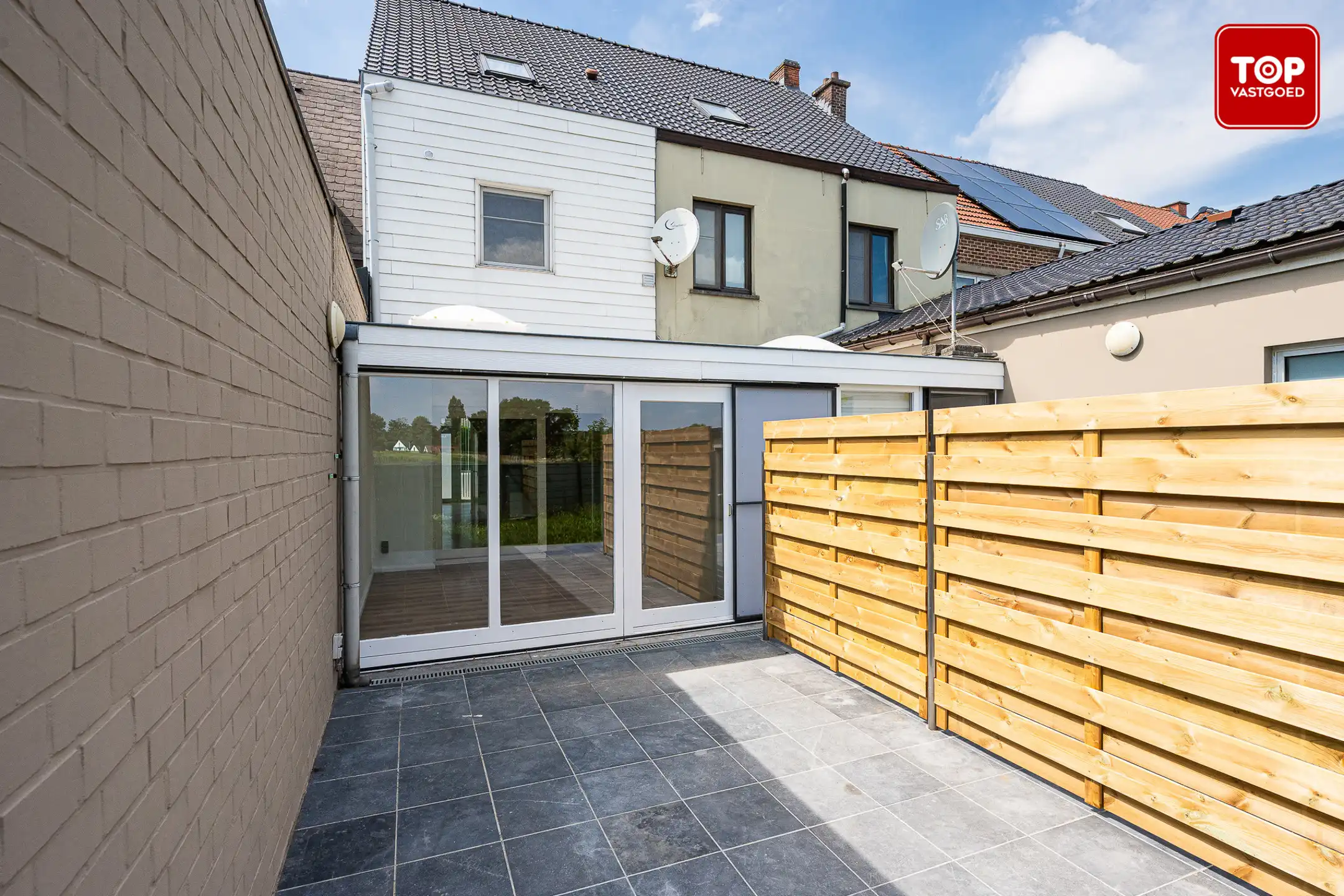 Instapklare woning met 3 slaapkamers en open zicht op de velden foto 25