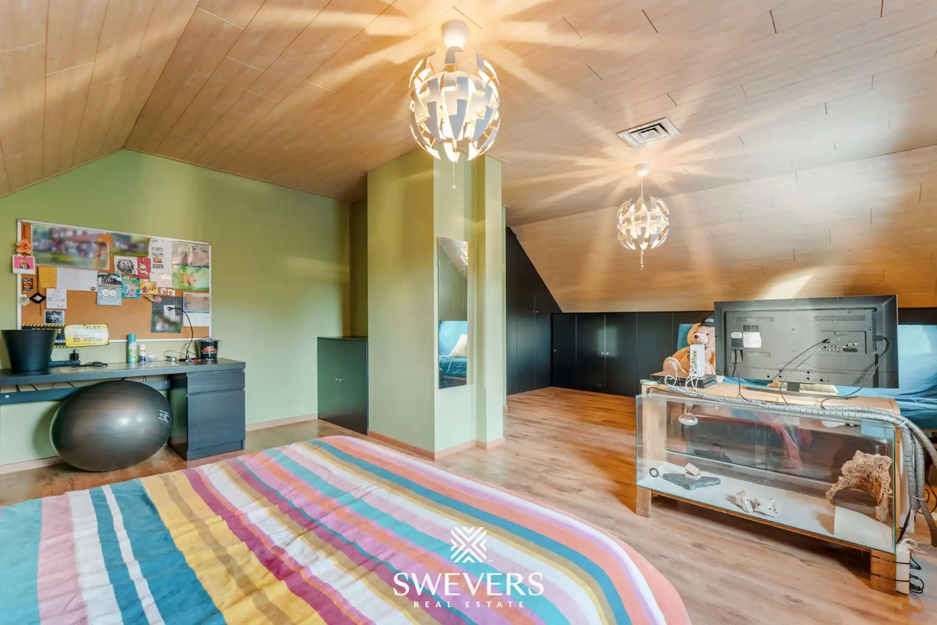 Comfortabele vrijstaande woning met ruime kamers en zuid gerichte tuin  foto 19