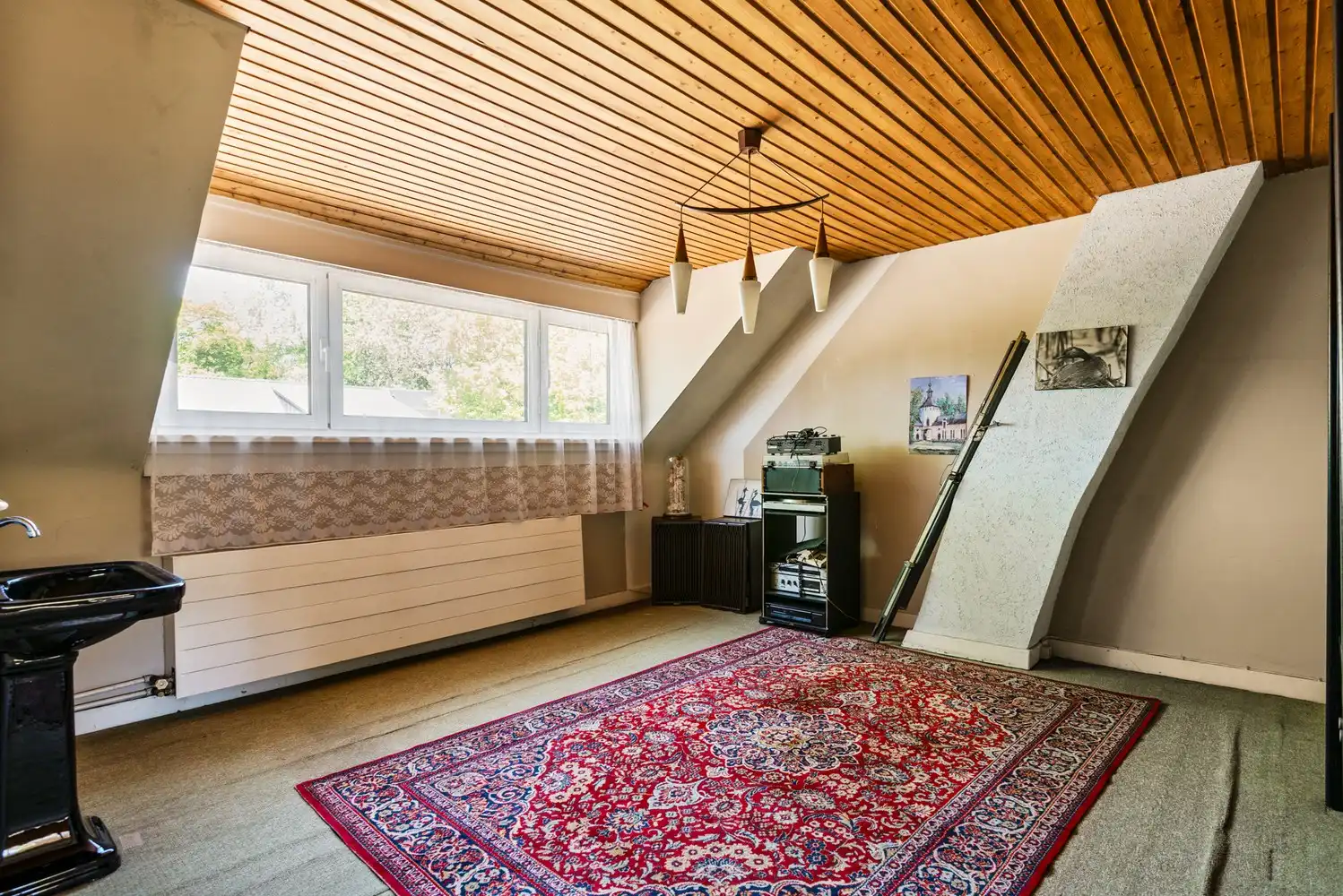 Te renoveren huis met 3 slaapkamers, garage en tuin in Wijnegem foto 13