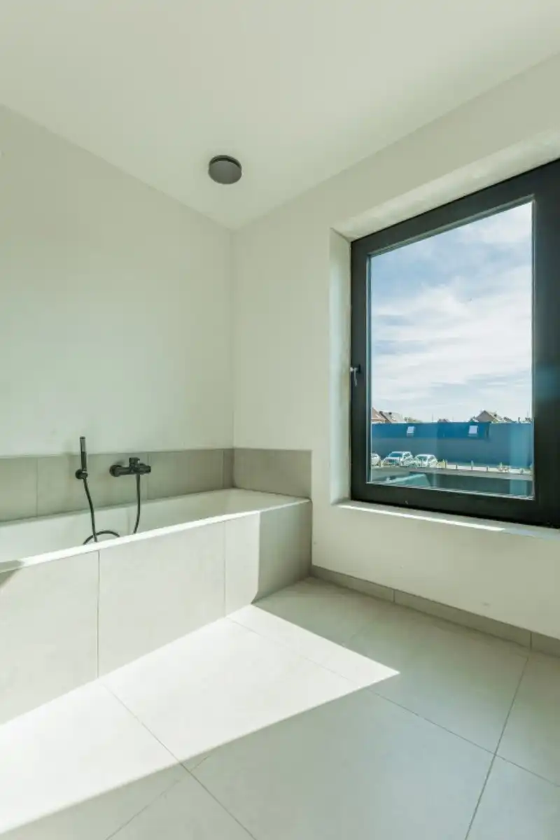 Instapklare nieuwbouwwoning met E-peil 9 foto 23