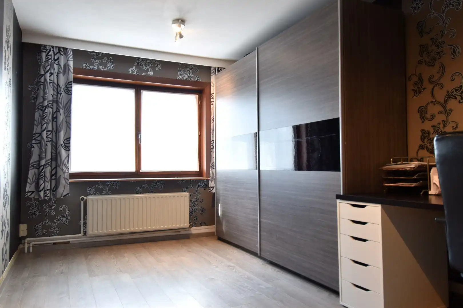 Handelspand op commerciële ligging met bovenliggend 3-slaapkamer appartement te Bissegem foto 14