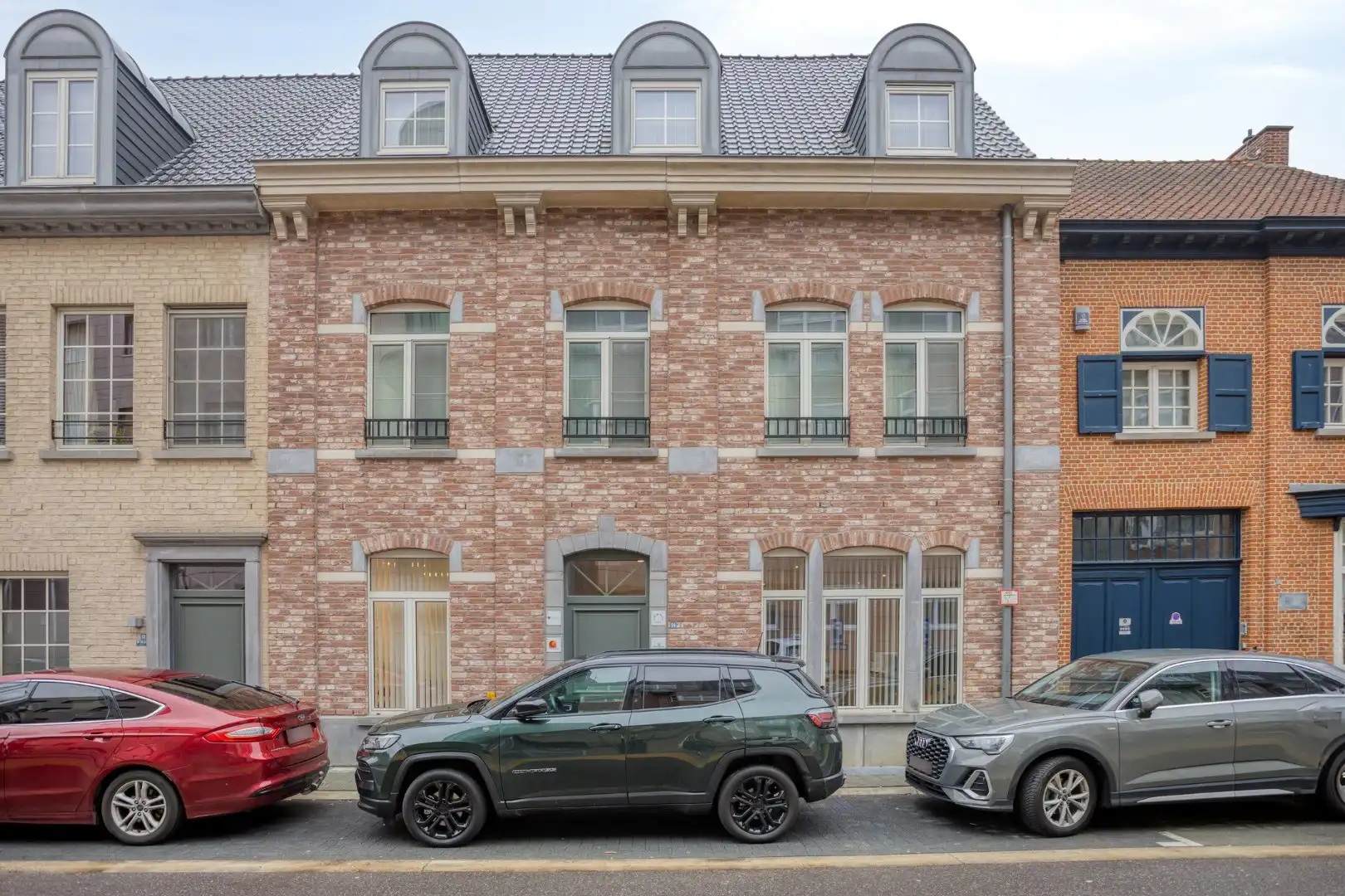 Instapklare kantoor-/handelsruimte in het centrum tov het ziekenhuis. foto 19