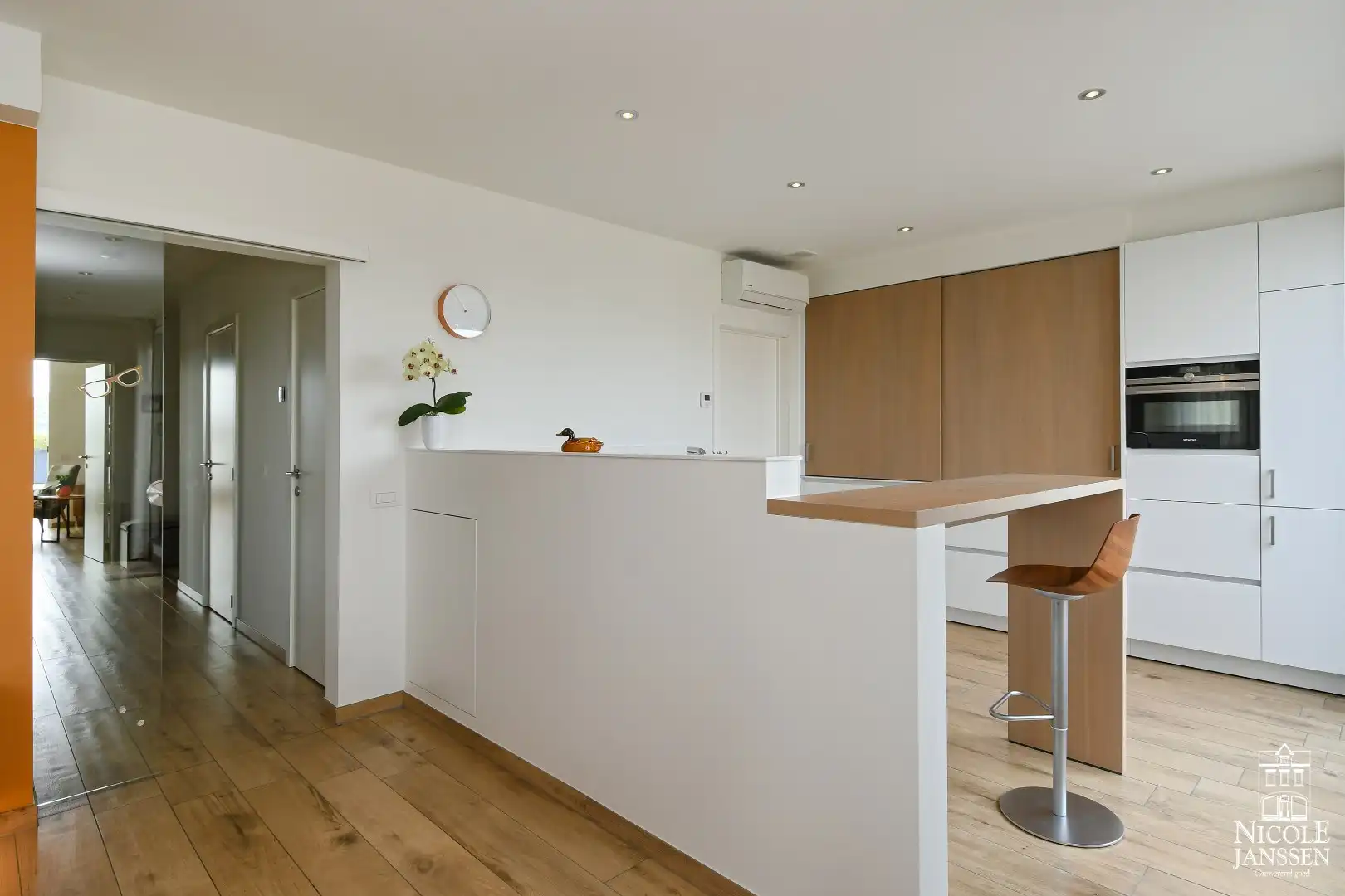 Royaal penthouse met twee slaapkamers, twee terrassen en drie autostandplaatsen foto 9