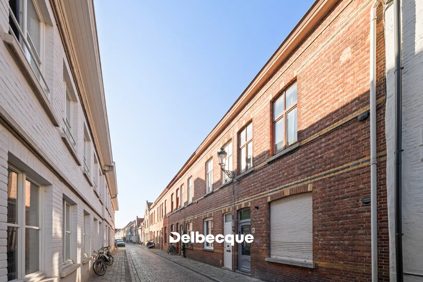 Instapklare rijwoning met 3 slaapkamers in Centrum Brugge foto 13