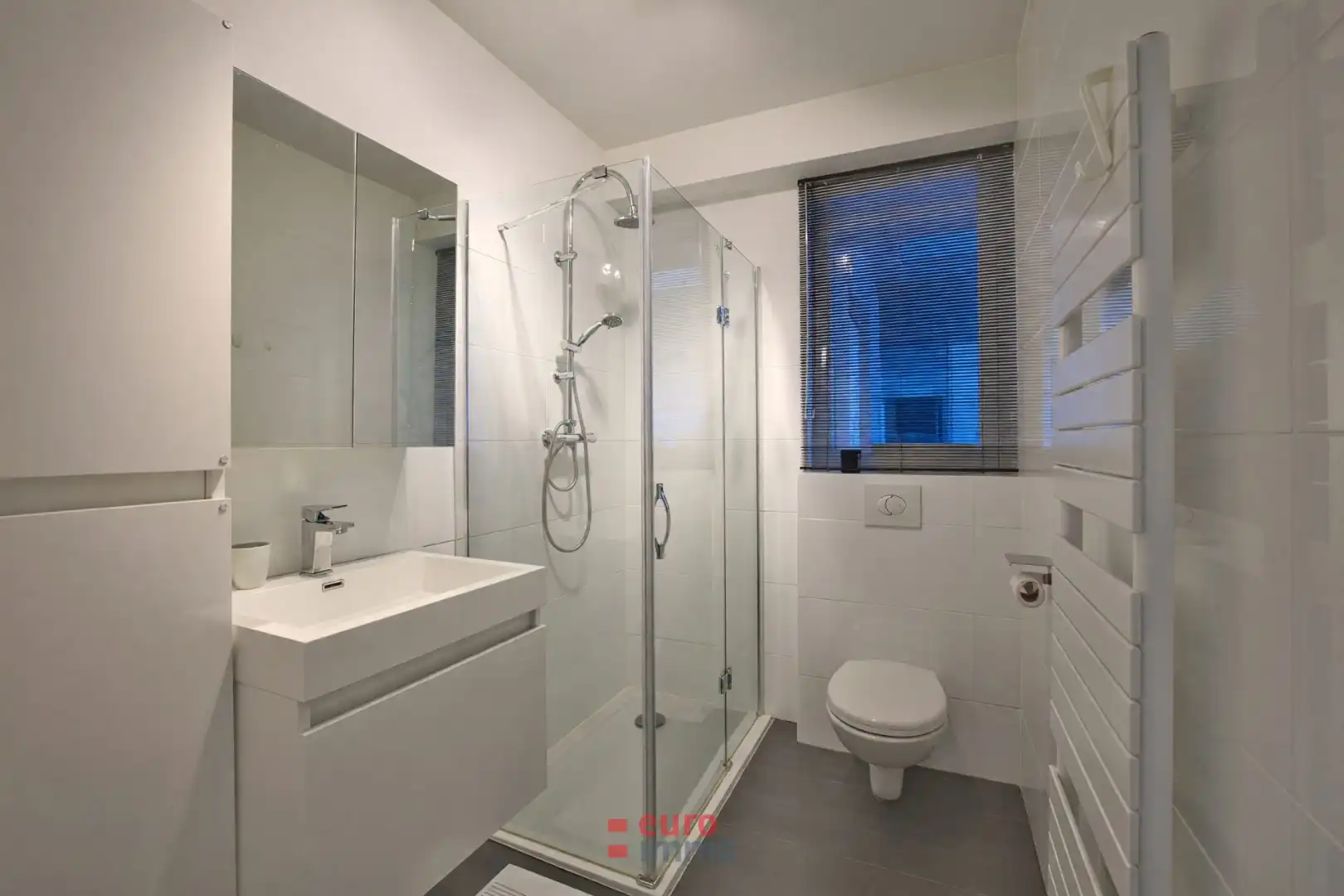 Super gelegen appartement met 1 slaapkamer! foto 7