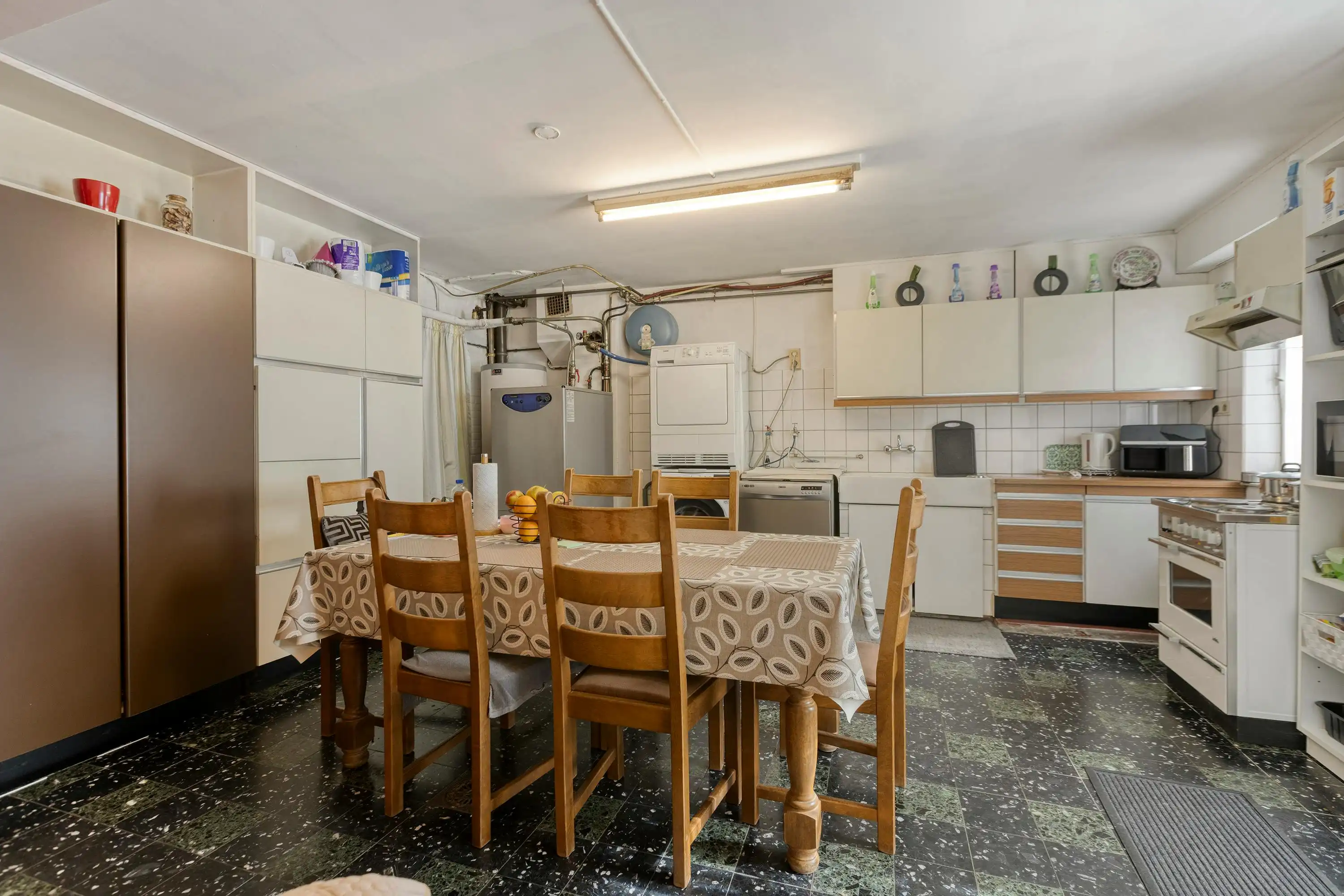 3 woningen als één geheel te koop op toplocatie in Zonhoven foto 14