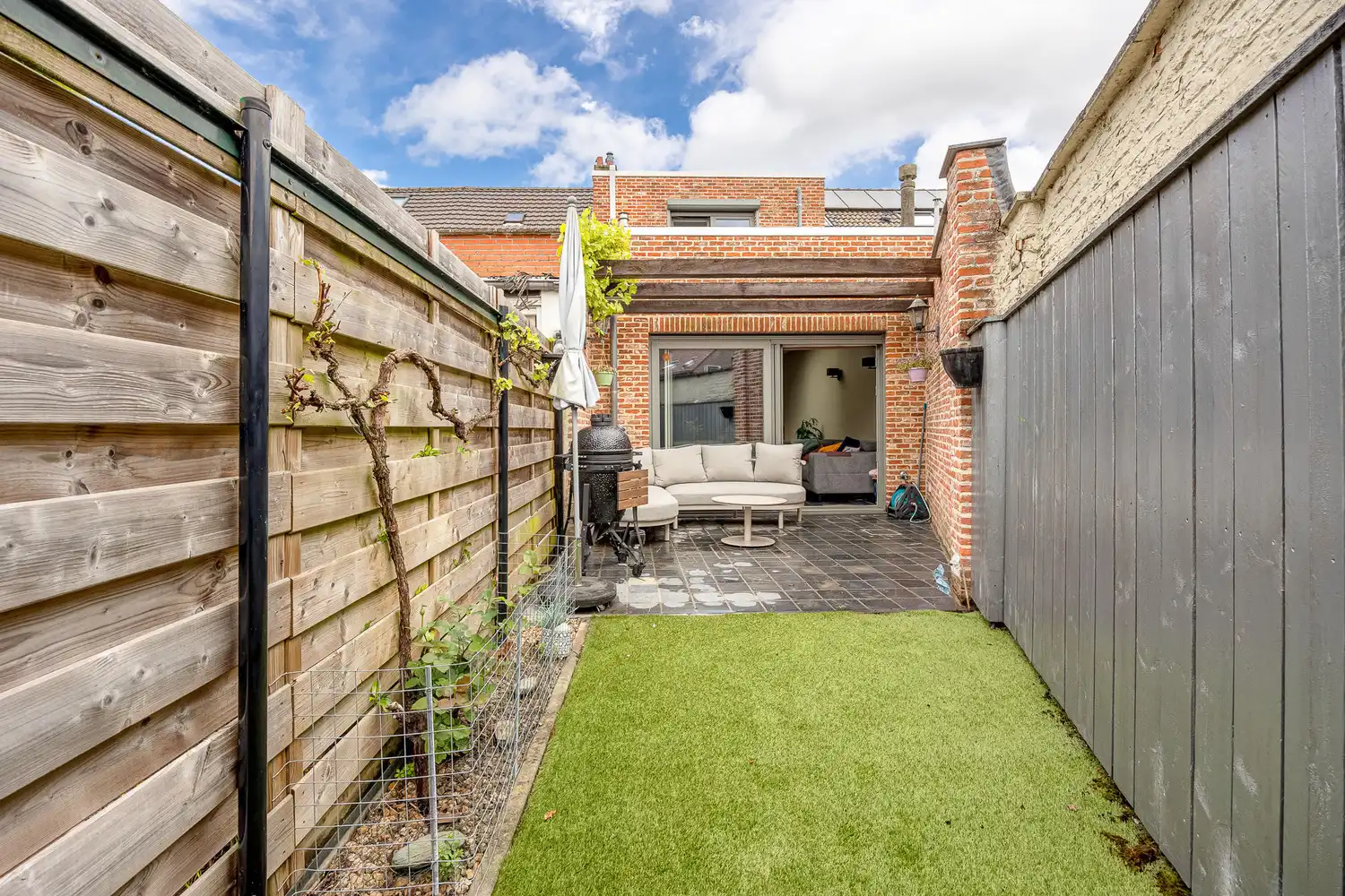 Charmante, landelijk gerenoveerde gezinswoning met 3 ruime slk's foto 8