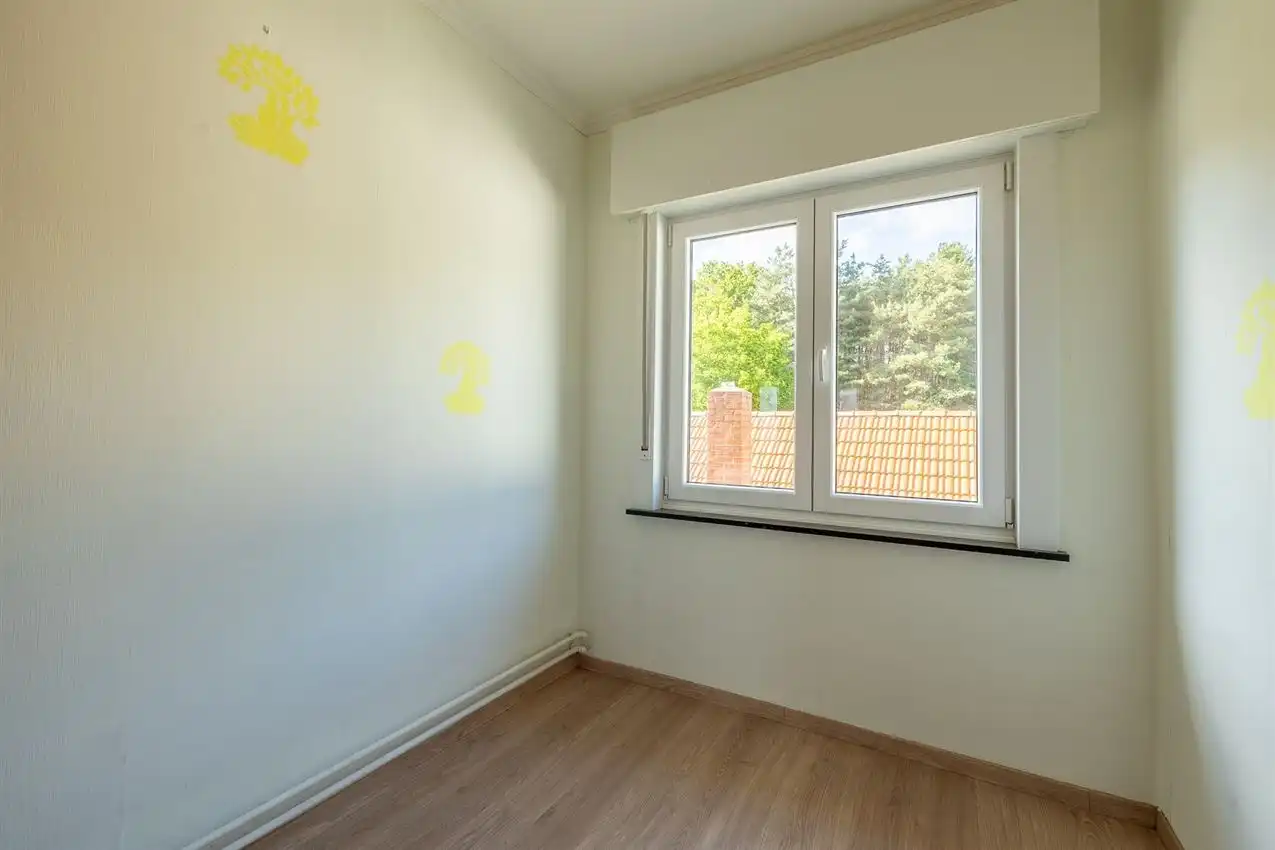 Karaktervolle woning met grote tuin, bijgebouwen en uitbreidbaar zoldervolume op een verrassend diep perceel foto 27
