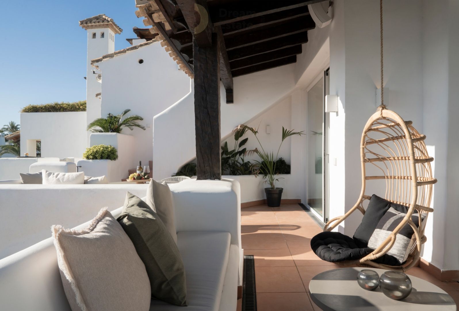 Luxe penthouse frontline beach Estepona. foto 25