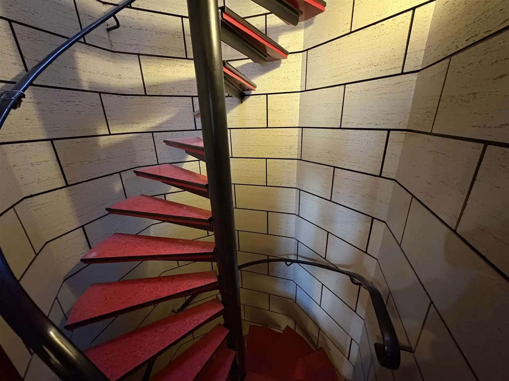 Bel-etagewoning met garage aan Sint-Andriesplaats. foto 11