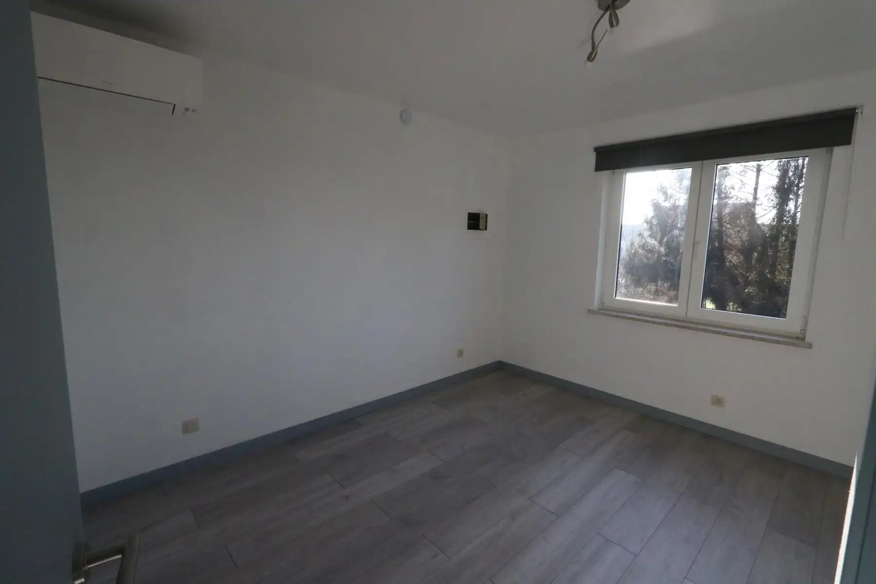 Volledig gerenoveerd appartement  foto 9