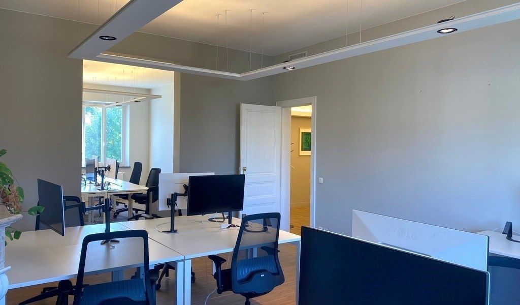 Gemeubelde kantoren in statig herenhuis aan R40 in Gent foto 2