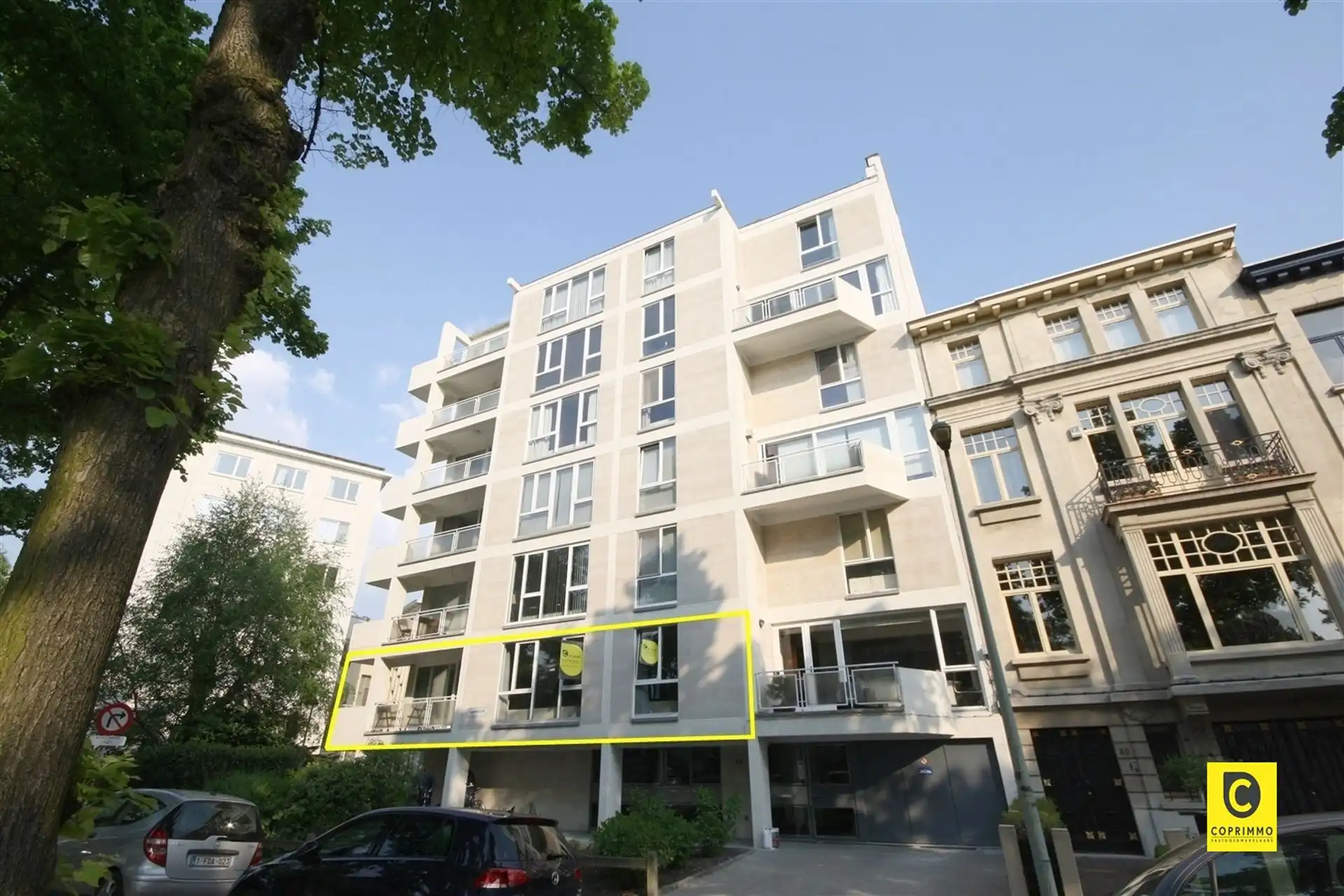 Instapklaar 3 slaapkamer appartement met zonnig terras, kelder en fietsenberging foto 17